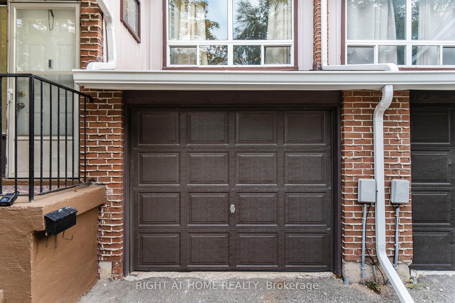 Photo 5 of Unit J5, 63 Ferris Lane, Barrie, Cundles East — HOMEH