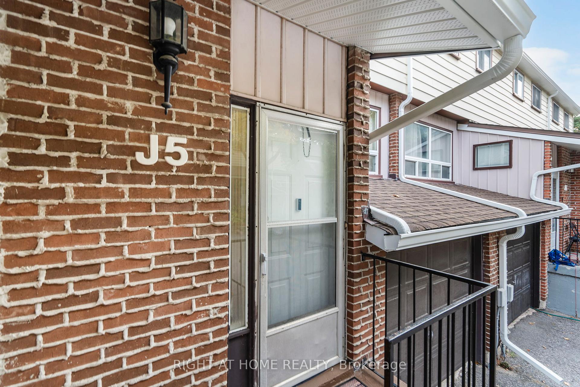 Photo 7 of Unit J5, 63 Ferris Lane, Barrie, Cundles East — HOMEH