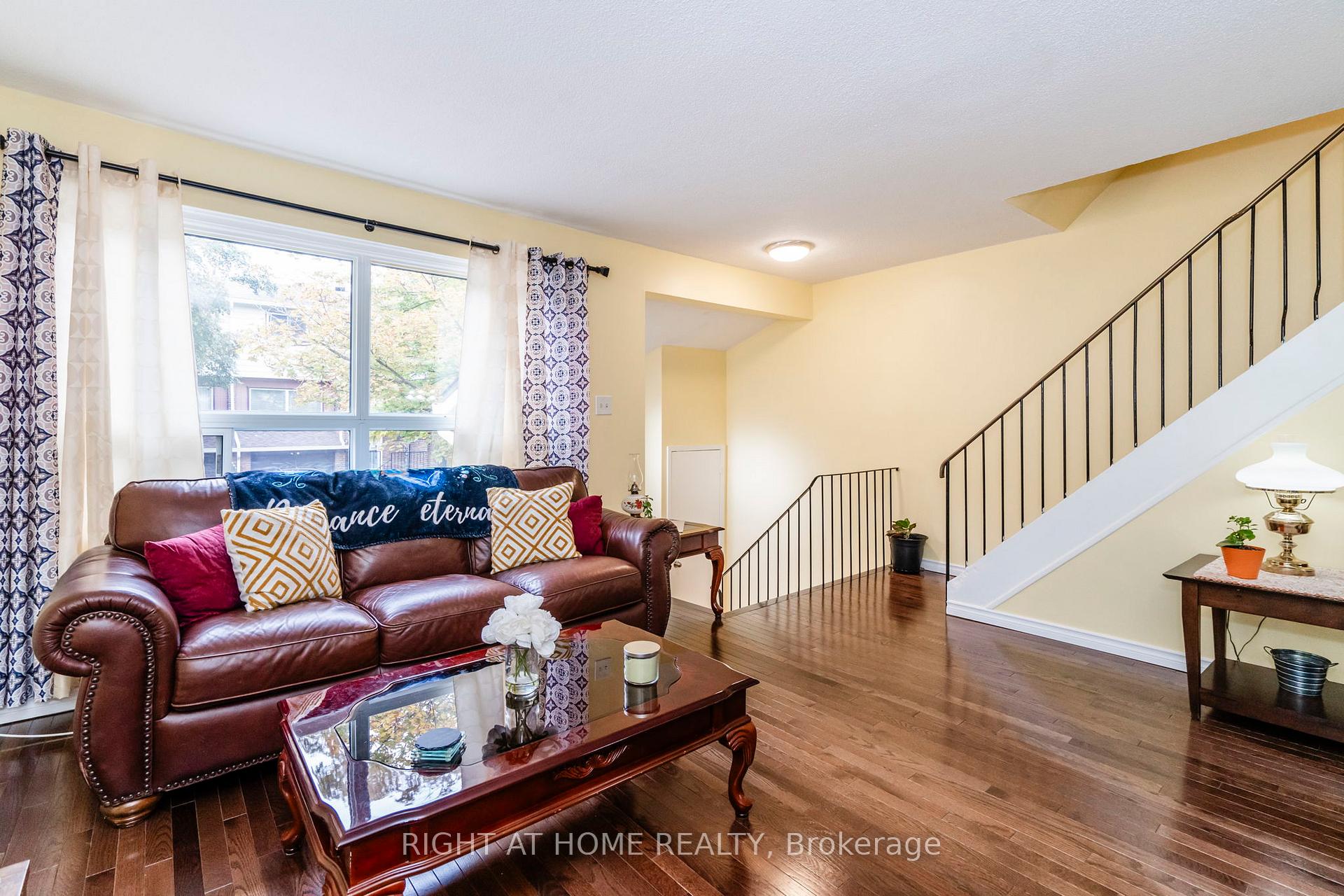 Photo 17 of Unit J5, 63 Ferris Lane, Barrie, Cundles East — HOMEH