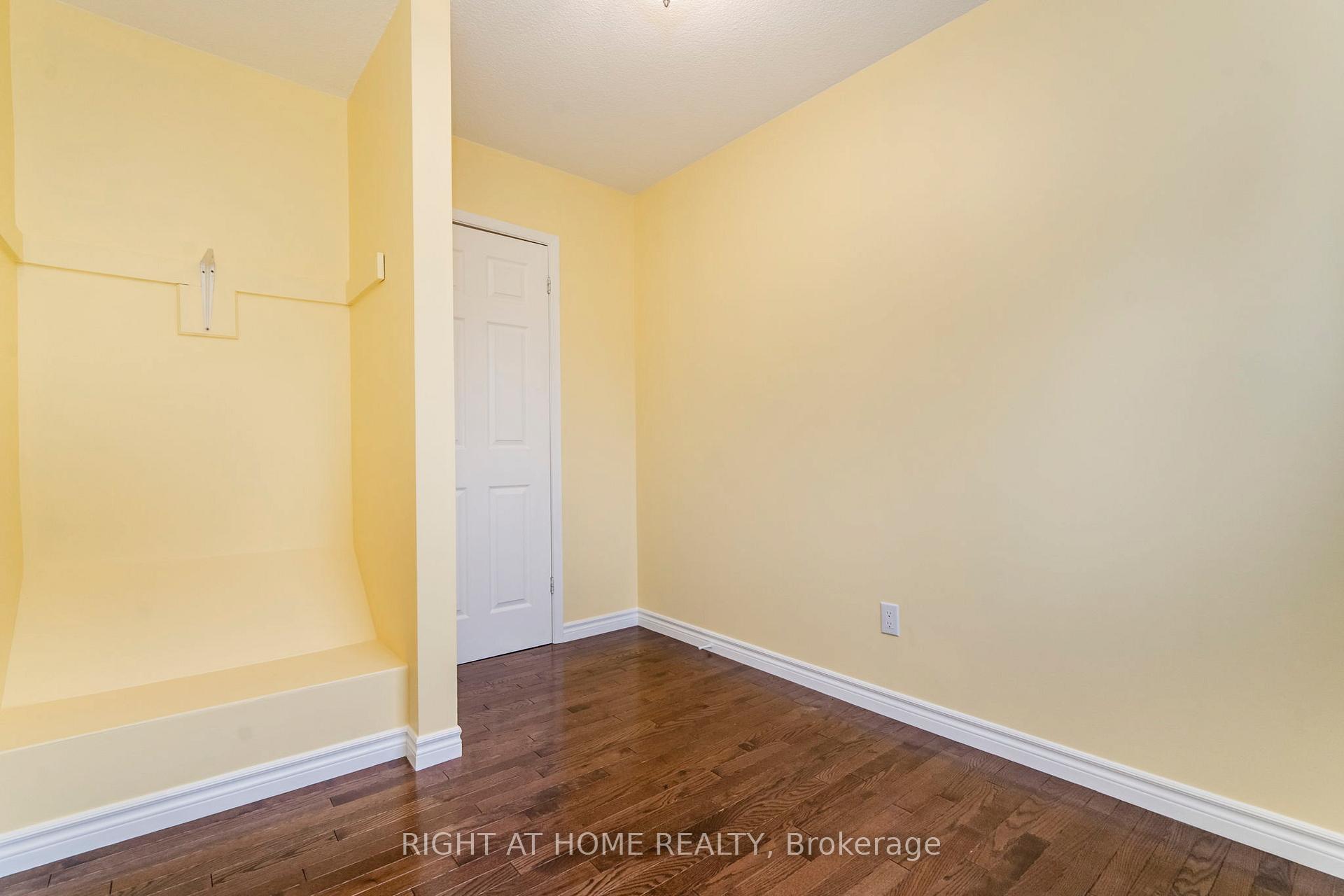 Photo 27 of Unit J5, 63 Ferris Lane, Barrie, Cundles East — HOMEH