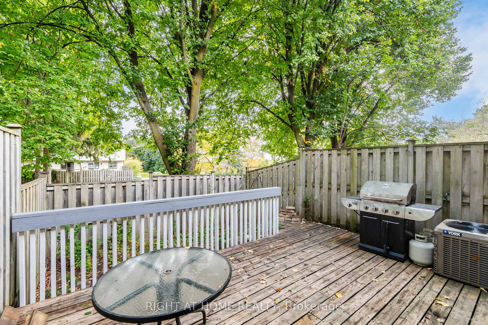 Photo 32 of Unit J5, 63 Ferris Lane, Barrie, Cundles East — HOMEH