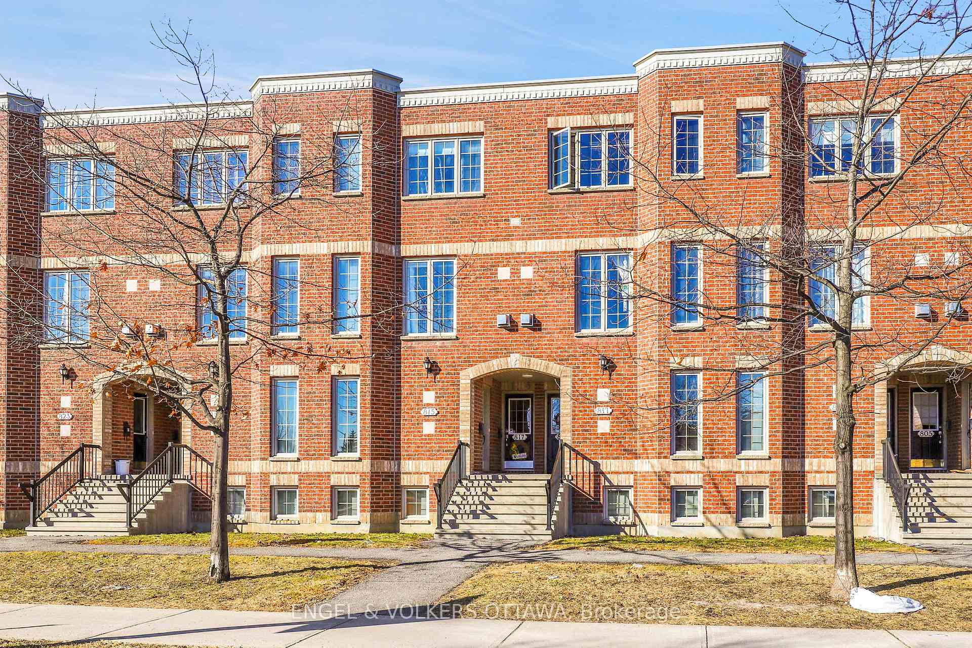Photo 1 of Unit 10, 811 Longfields Drive, Ottawa, Barrhaven - Longfields — HOMEH