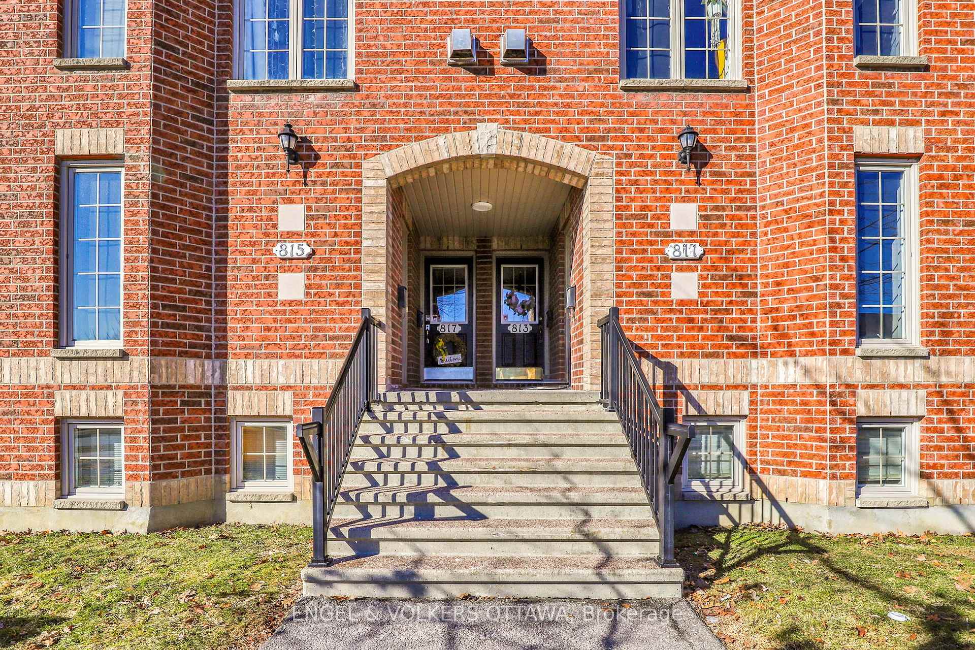 Photo 2 of Unit 10, 811 Longfields Drive, Ottawa, Barrhaven - Longfields — HOMEH