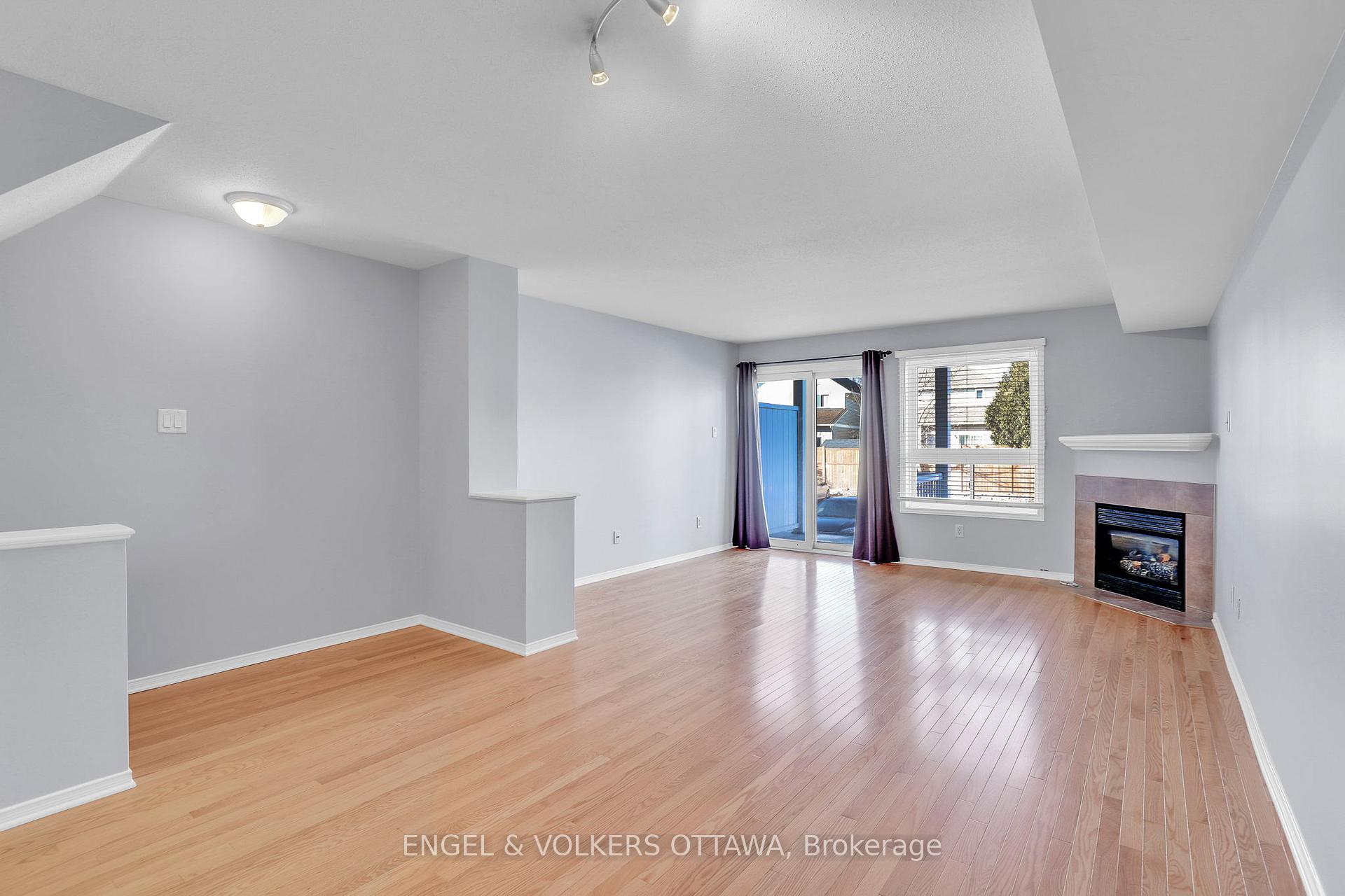 Photo 12 of Unit 10, 811 Longfields Drive, Ottawa, Barrhaven - Longfields — HOMEH