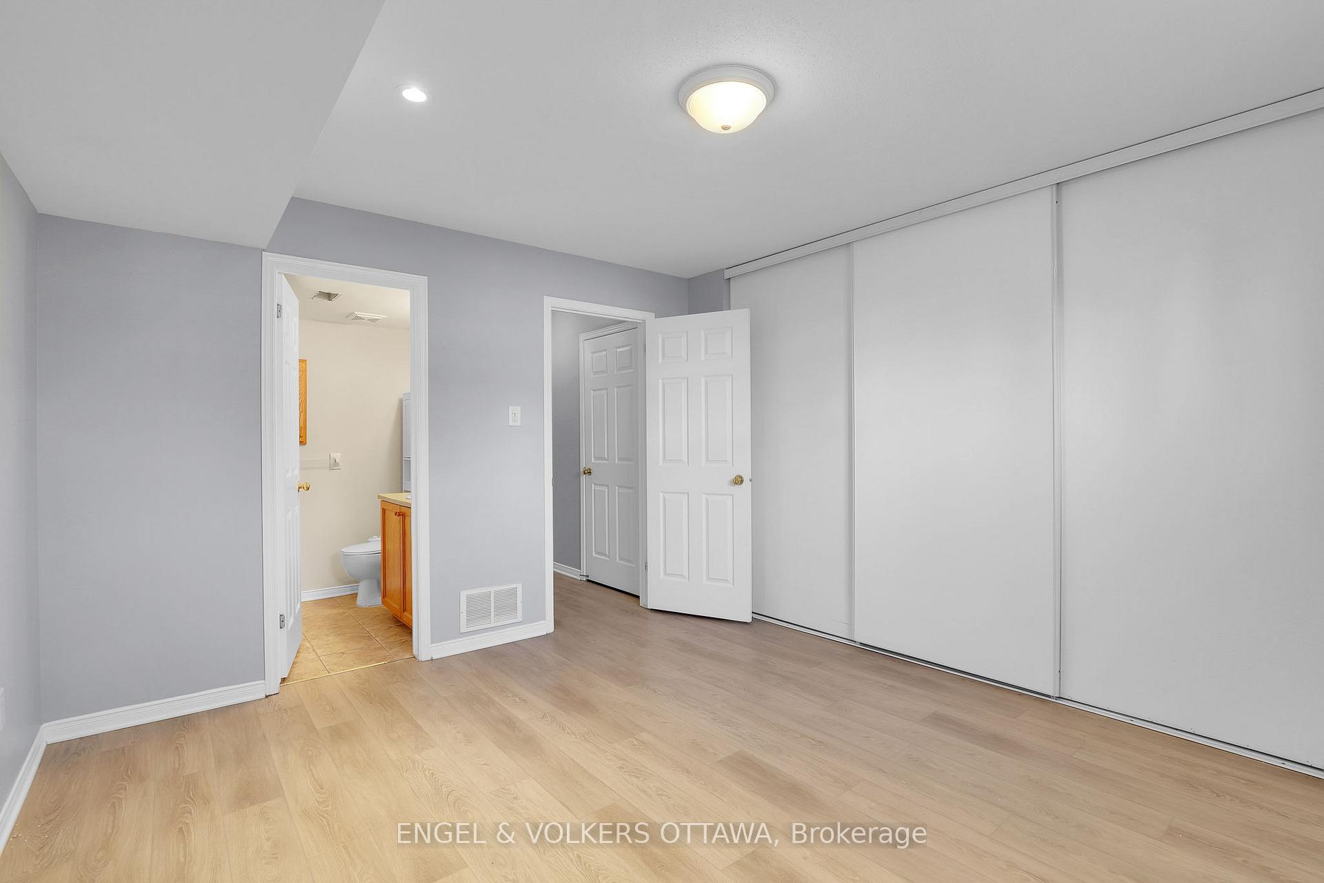 Photo 26 of Unit 10, 811 Longfields Drive, Ottawa, Barrhaven - Longfields — HOMEH