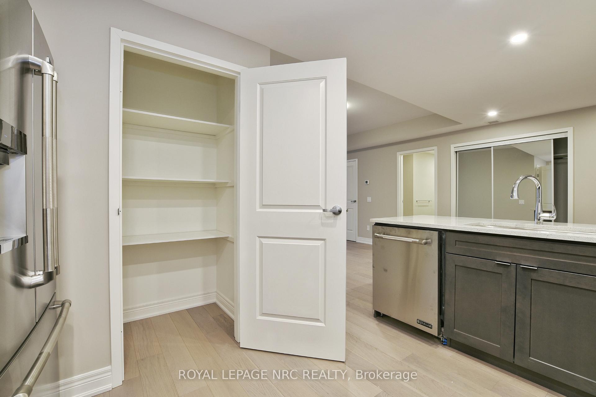 Photo 4 of Unit 404, 10 Albert Street E, Thorold, Thorold Downtown — HOMEH
