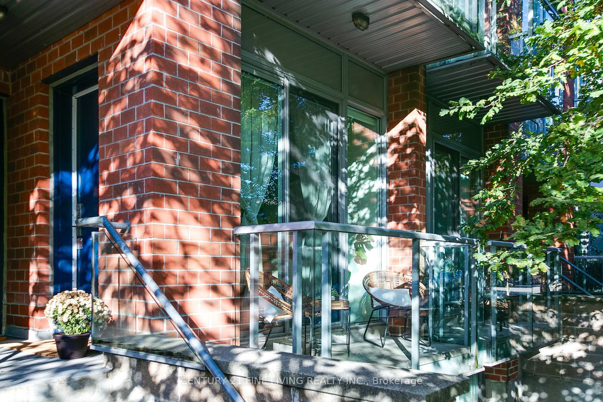 Front of Unit 2, 34 Boston Avenue
