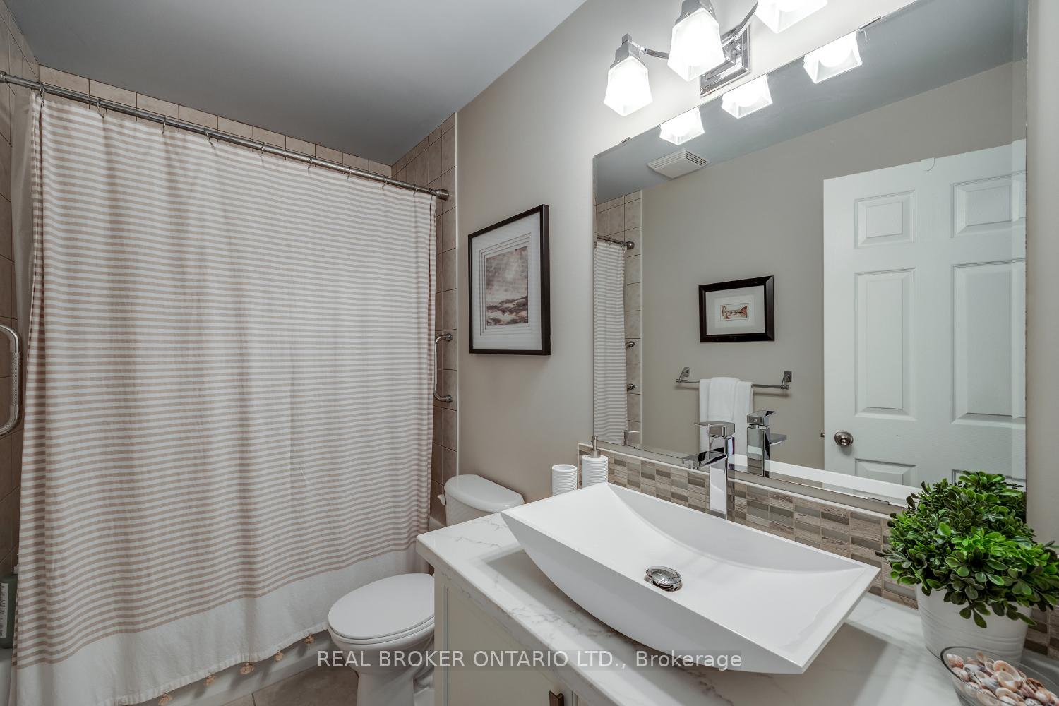 Photo 20 of Unit 9, 571 Longworth Avenue, Clarington, Bowmanville — HOMEH