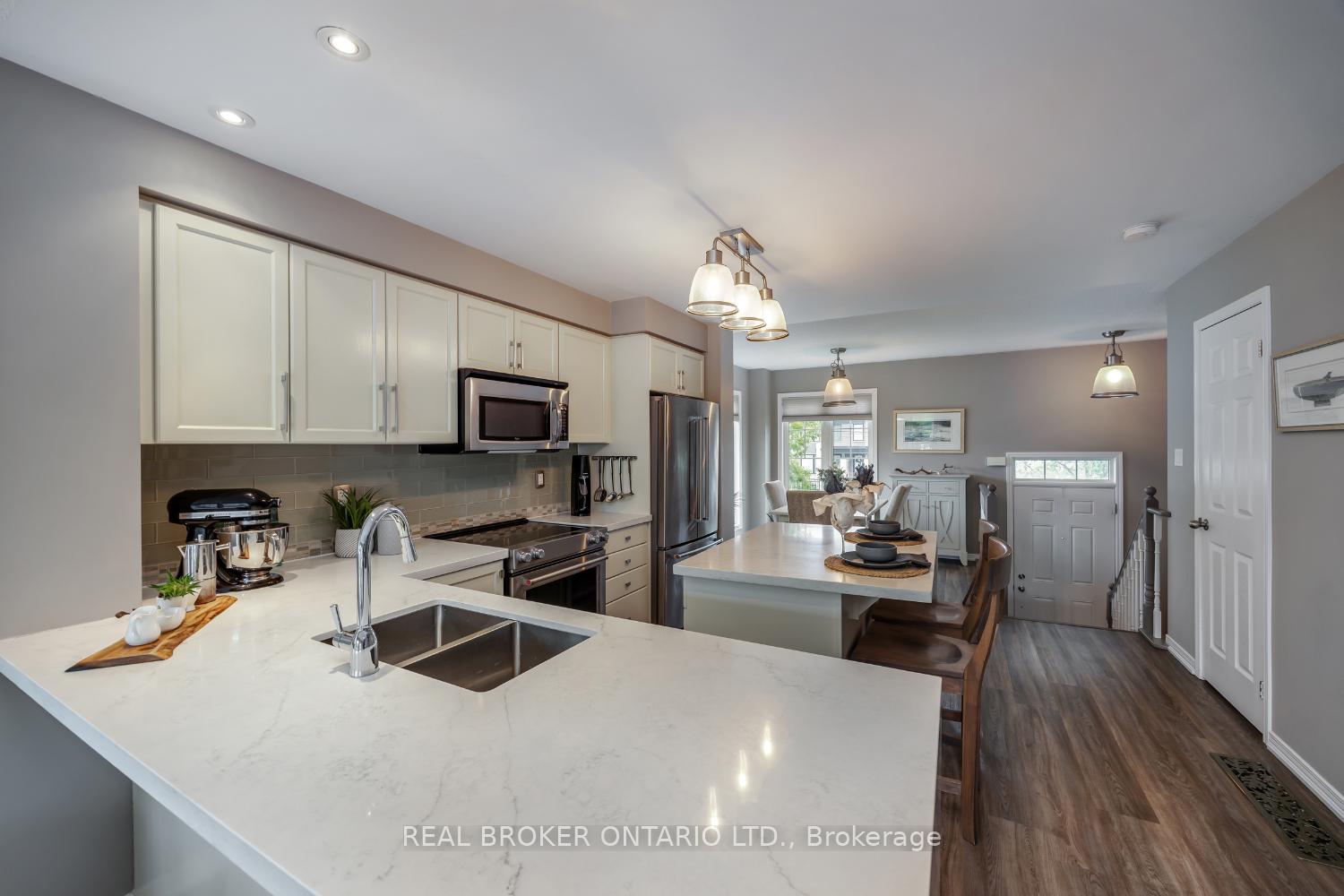Photo 25 of Unit 9, 571 Longworth Avenue, Clarington, Bowmanville — HOMEH