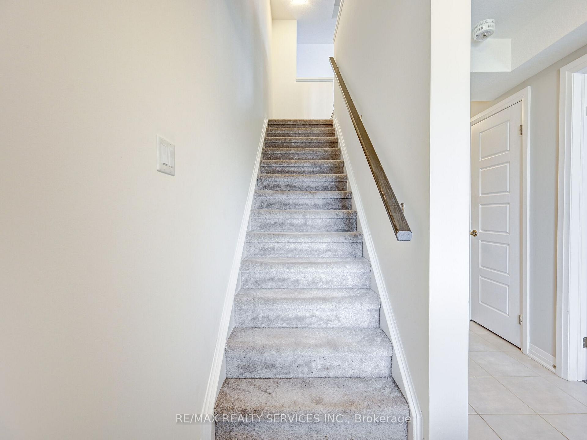 Photo 9 of Unit 8, 224 Thomas Slee Drive, Kitchener — HOMEH