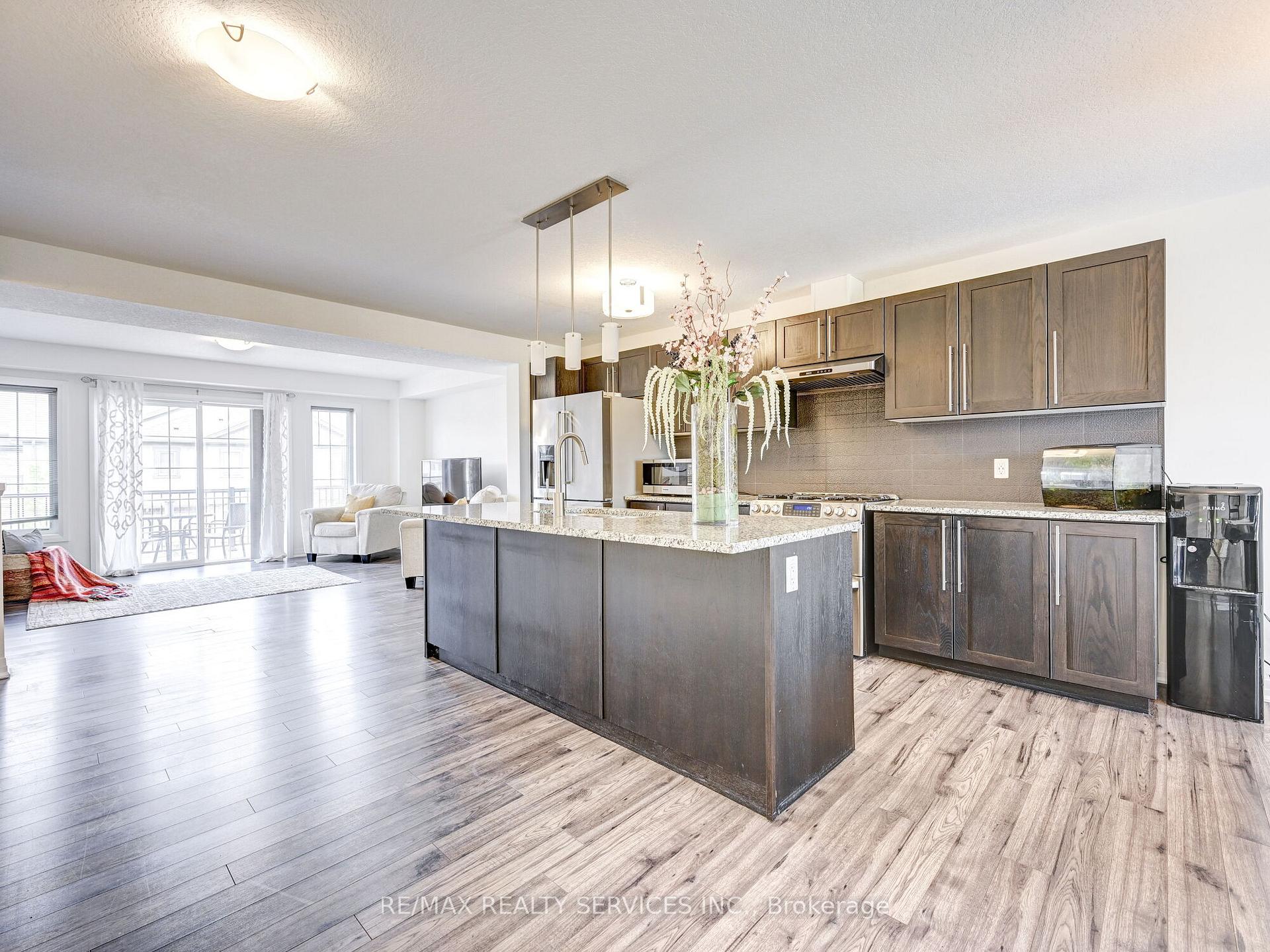 Photo 15 of Unit 8, 224 Thomas Slee Drive, Kitchener — HOMEH
