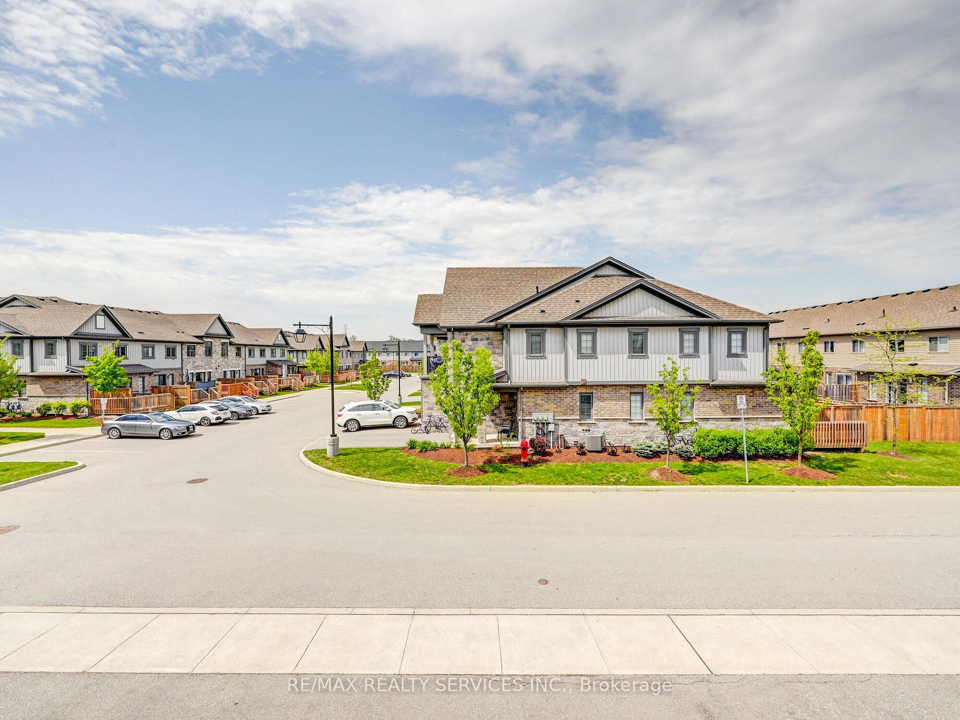 Photo 39 of Unit 8, 224 Thomas Slee Drive, Kitchener — HOMEH