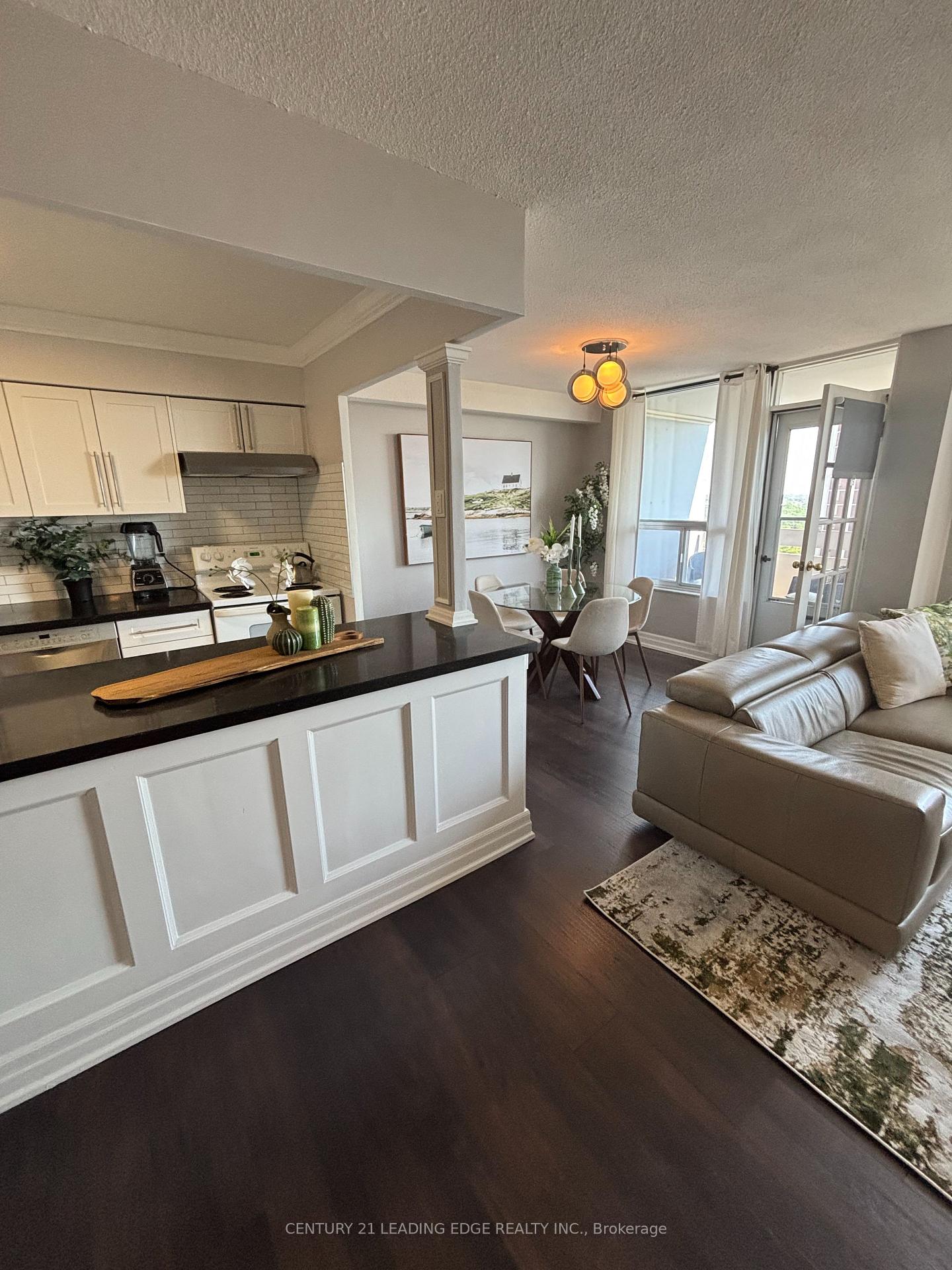 Photo 10 of Unit 1704, 10 Edgecliff Golfway, Toronto, Flemingdon Park — HOMEH