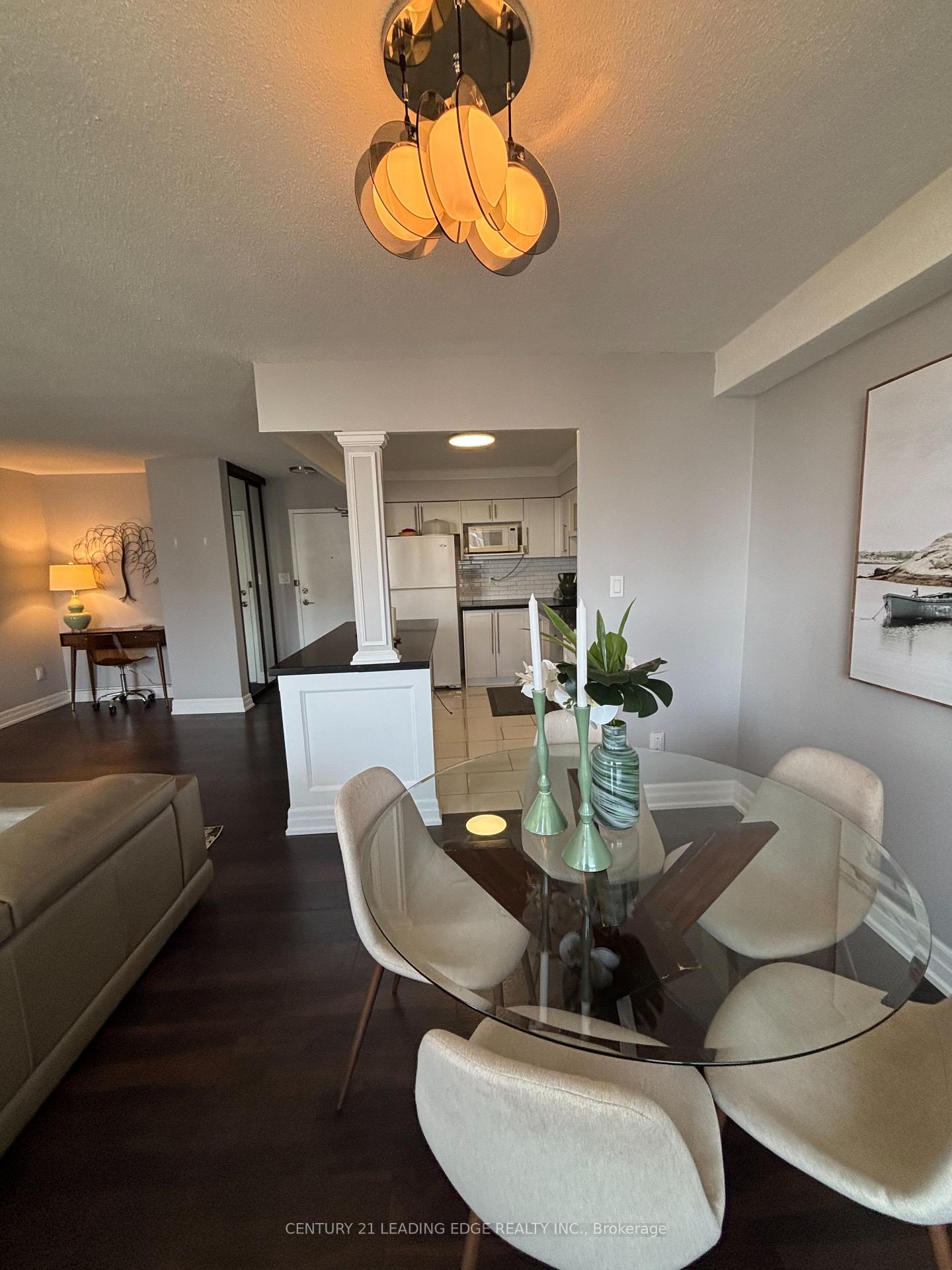 Photo 11 of Unit 1704, 10 Edgecliff Golfway, Toronto, Flemingdon Park — HOMEH