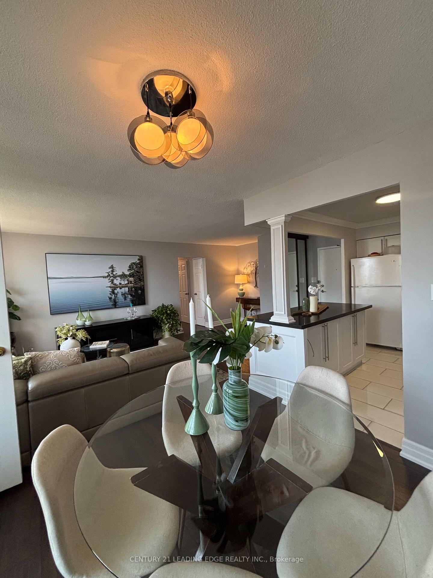 Photo 12 of Unit 1704, 10 Edgecliff Golfway, Toronto, Flemingdon Park — HOMEH