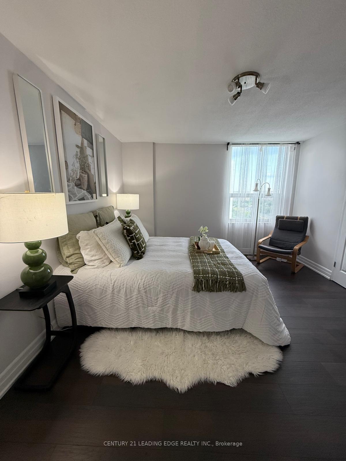 Photo 21 of Unit 1704, 10 Edgecliff Golfway, Toronto, Flemingdon Park — HOMEH