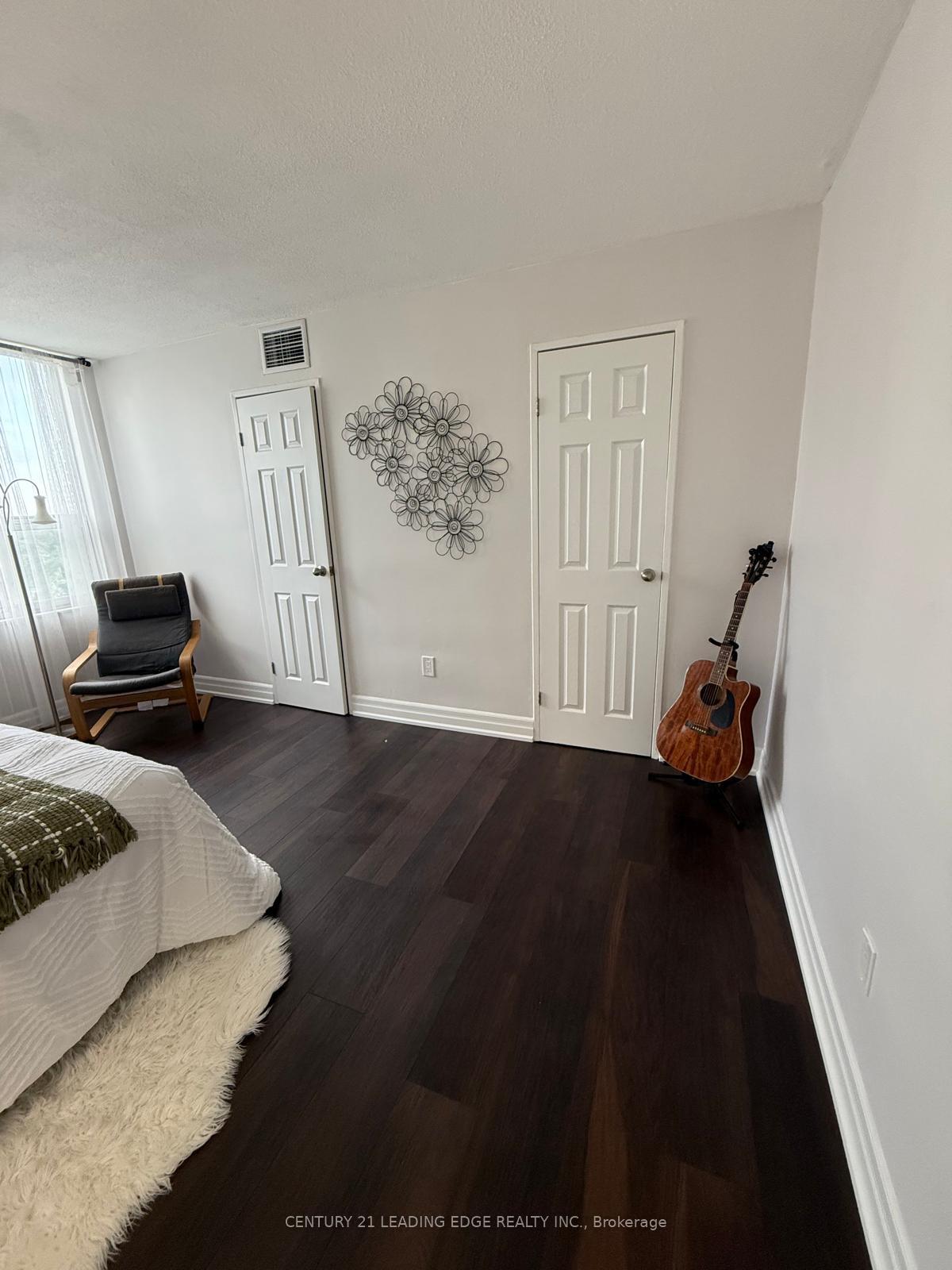 Photo 22 of Unit 1704, 10 Edgecliff Golfway, Toronto, Flemingdon Park — HOMEH