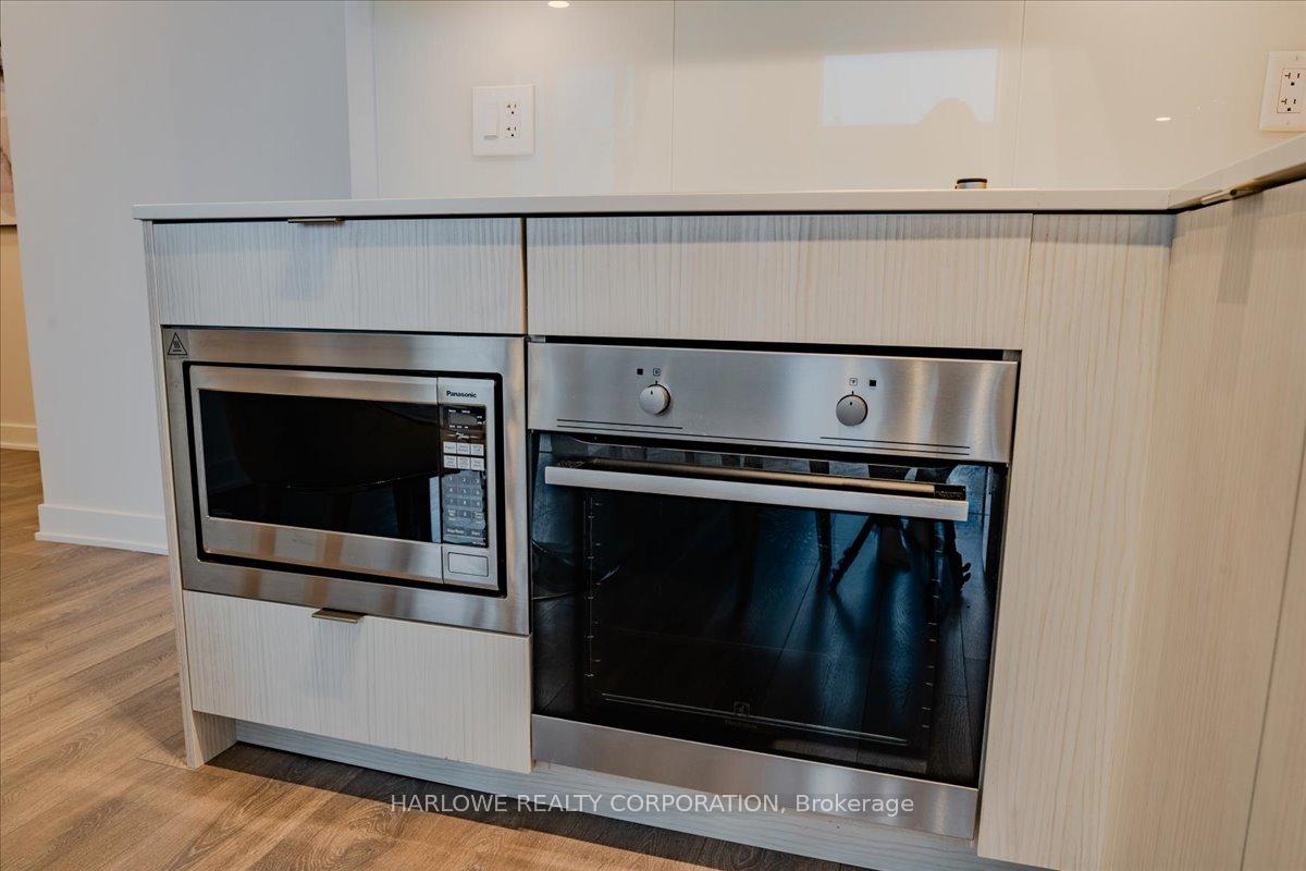 Photo 6 of Unit PH12, 195 Redpath Avenue, Toronto, Mount Pleasant West — HOMEH