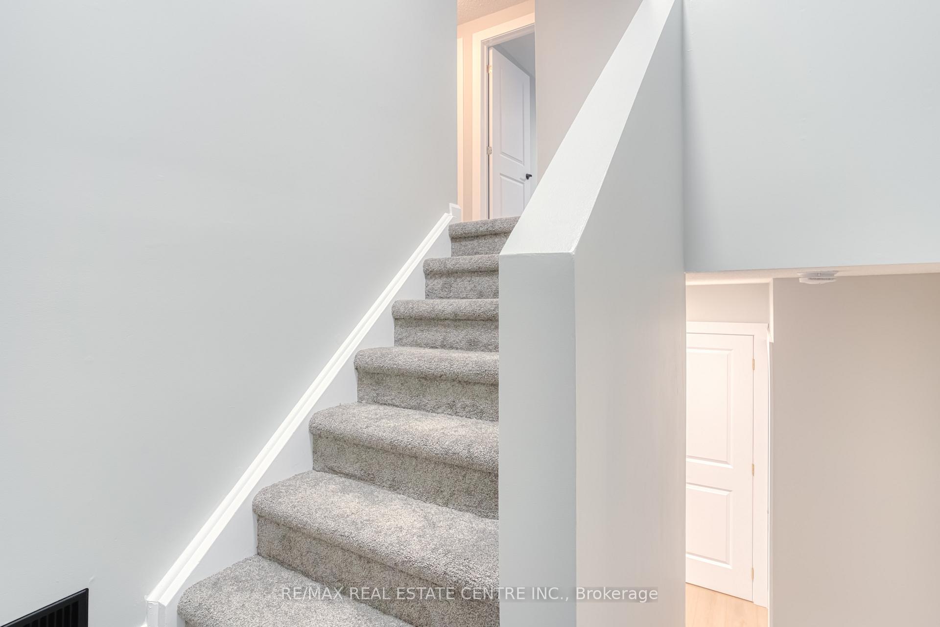 Photo 8 of Unit 27, 49 Cedarwoods Crescent E, Kitchener — HOMEH