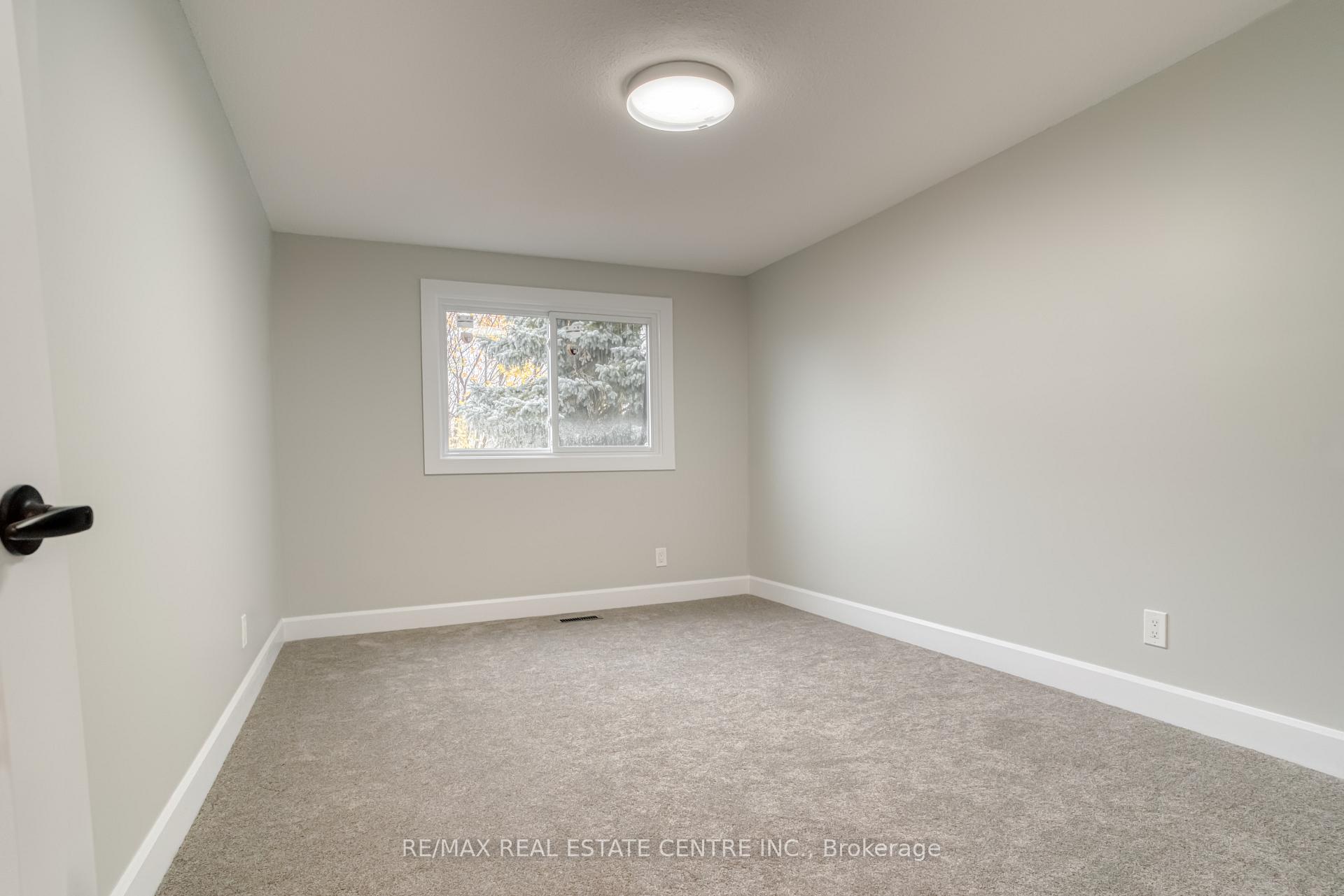 Photo 15 of Unit 27, 49 Cedarwoods Crescent E, Kitchener — HOMEH