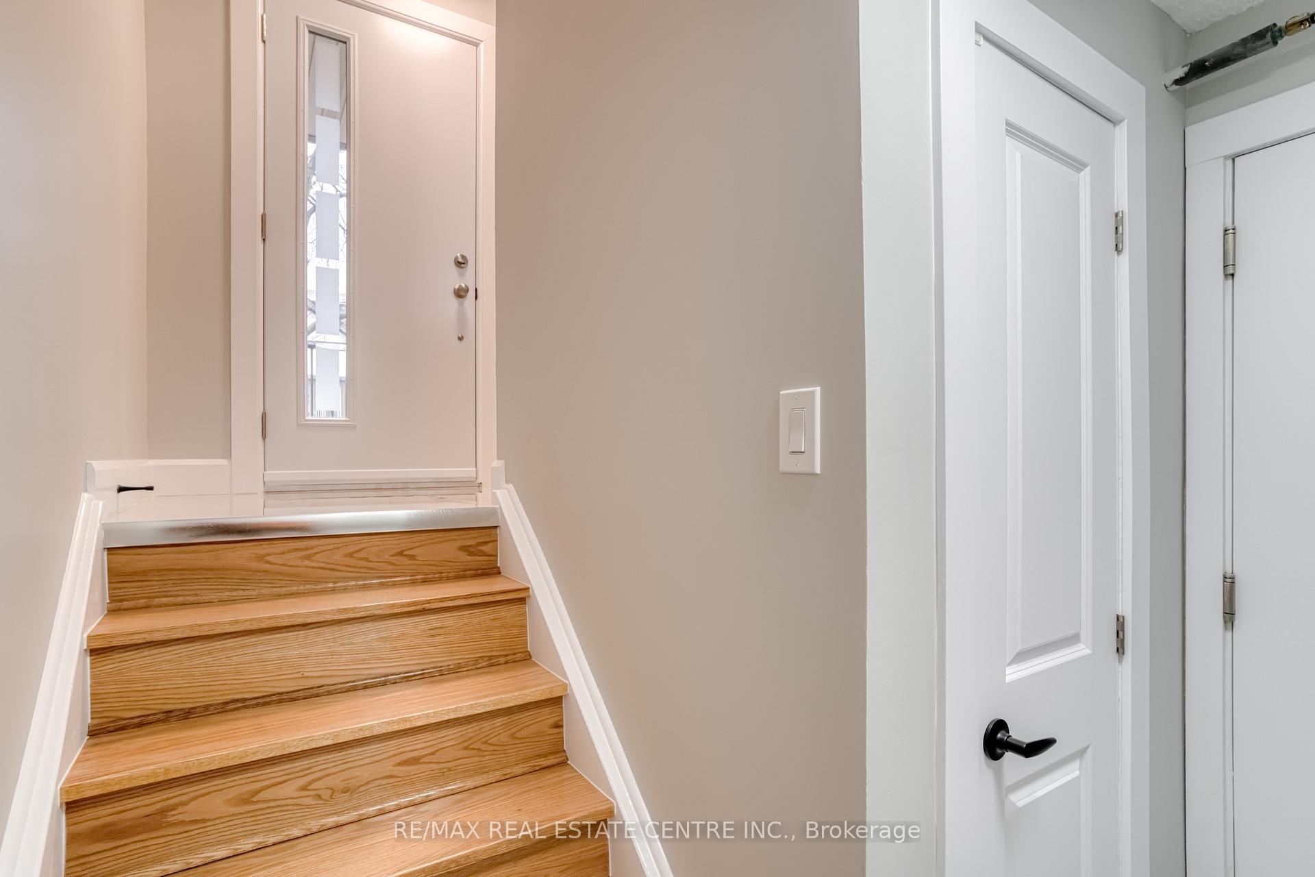 Photo 19 of Unit 27, 49 Cedarwoods Crescent E, Kitchener — HOMEH