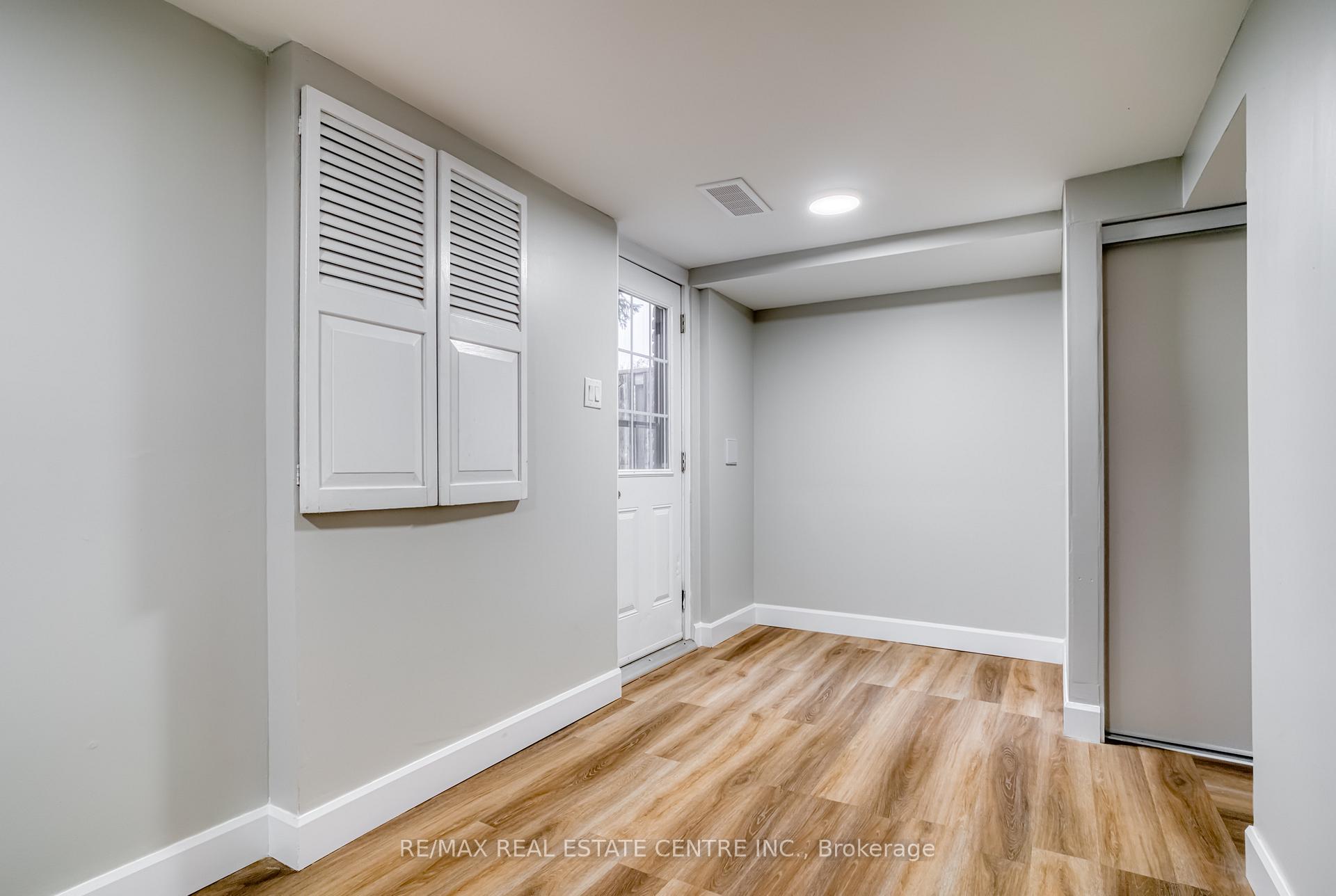 Photo 21 of Unit 27, 49 Cedarwoods Crescent E, Kitchener — HOMEH