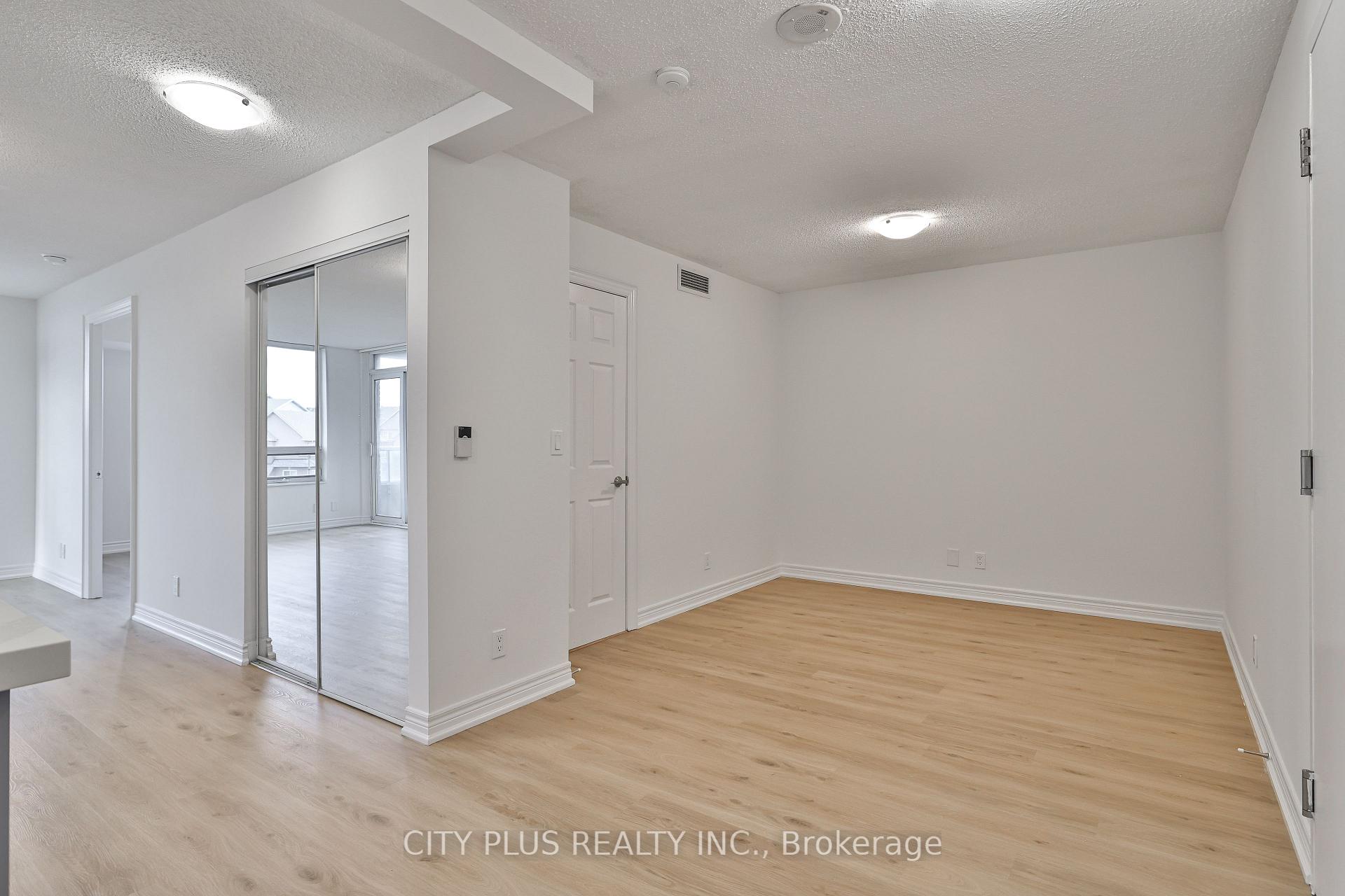 Photo 16 of Unit 612, 33 Cox Boulevard, Markham, Unionville — HOMEH