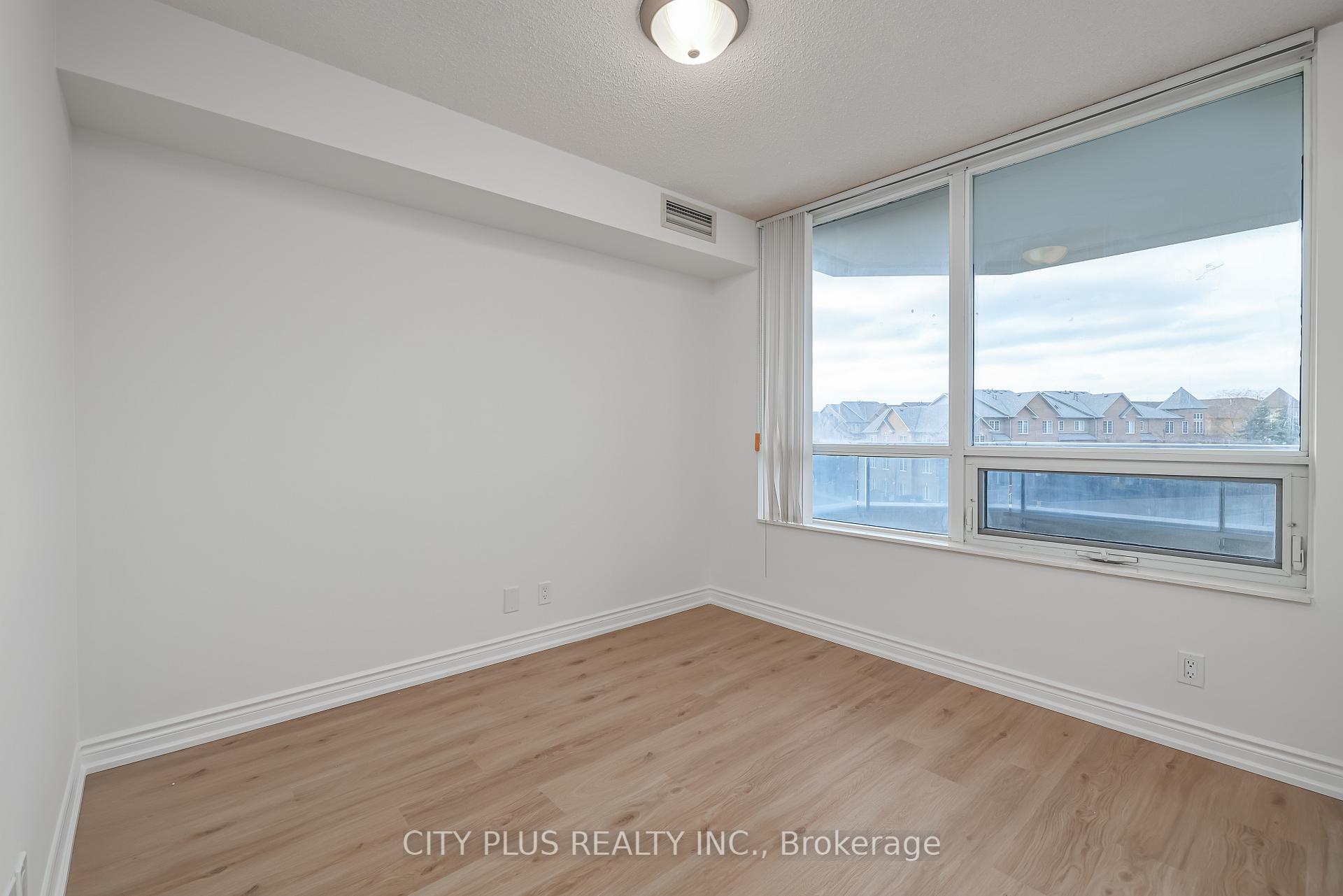 Photo 32 of Unit 612, 33 Cox Boulevard, Markham, Unionville — HOMEH