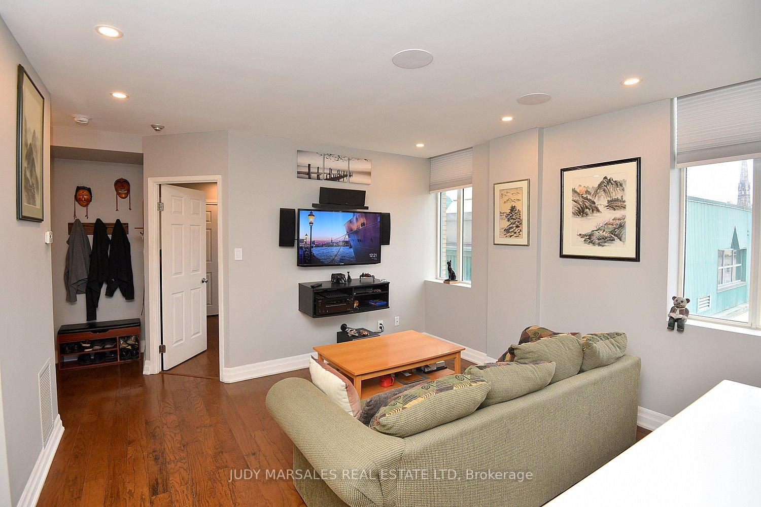 Photo 6 of Unit 1105, 36 James Street S, Hamilton, Central — HOMEH