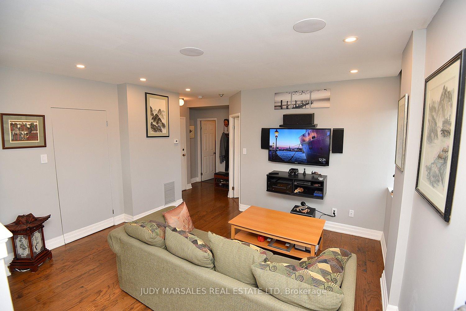 Photo 8 of Unit 1105, 36 James Street S, Hamilton, Central — HOMEH