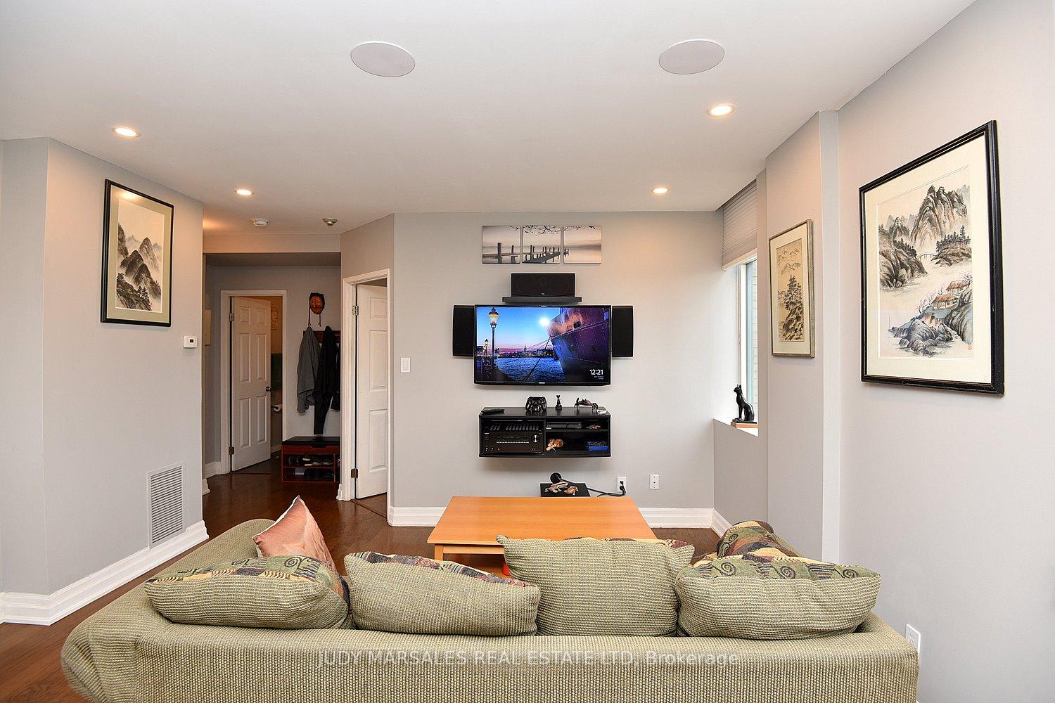 Photo 9 of Unit 1105, 36 James Street S, Hamilton, Central — HOMEH
