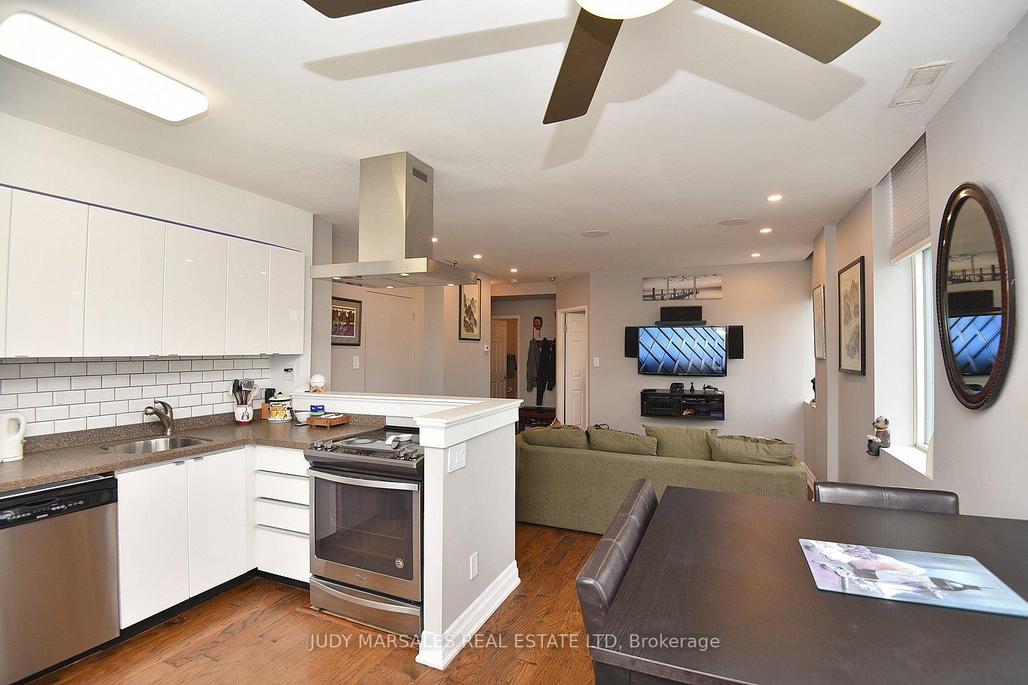 Photo 11 of Unit 1105, 36 James Street S, Hamilton, Central — HOMEH