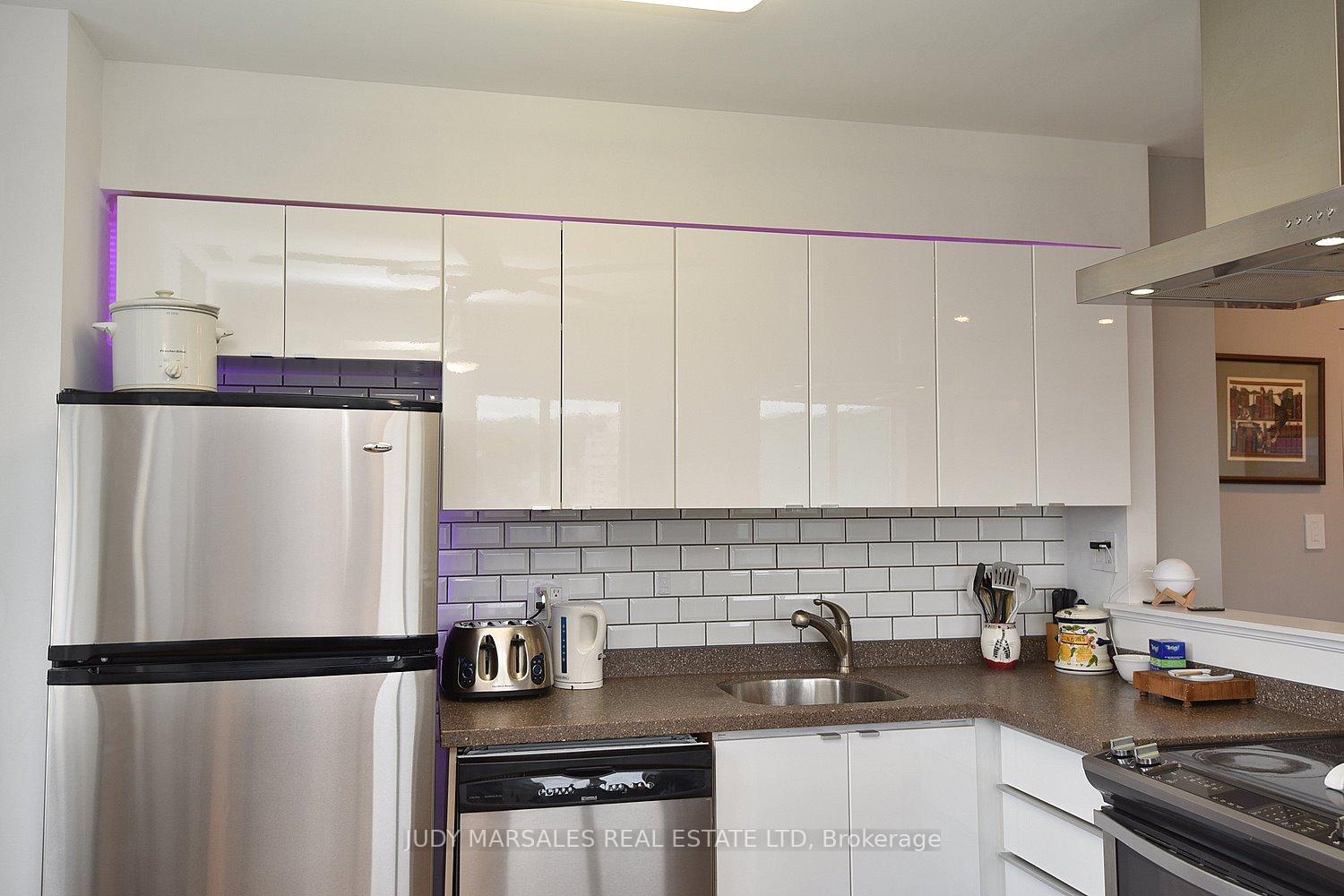 Photo 16 of Unit 1105, 36 James Street S, Hamilton, Central — HOMEH