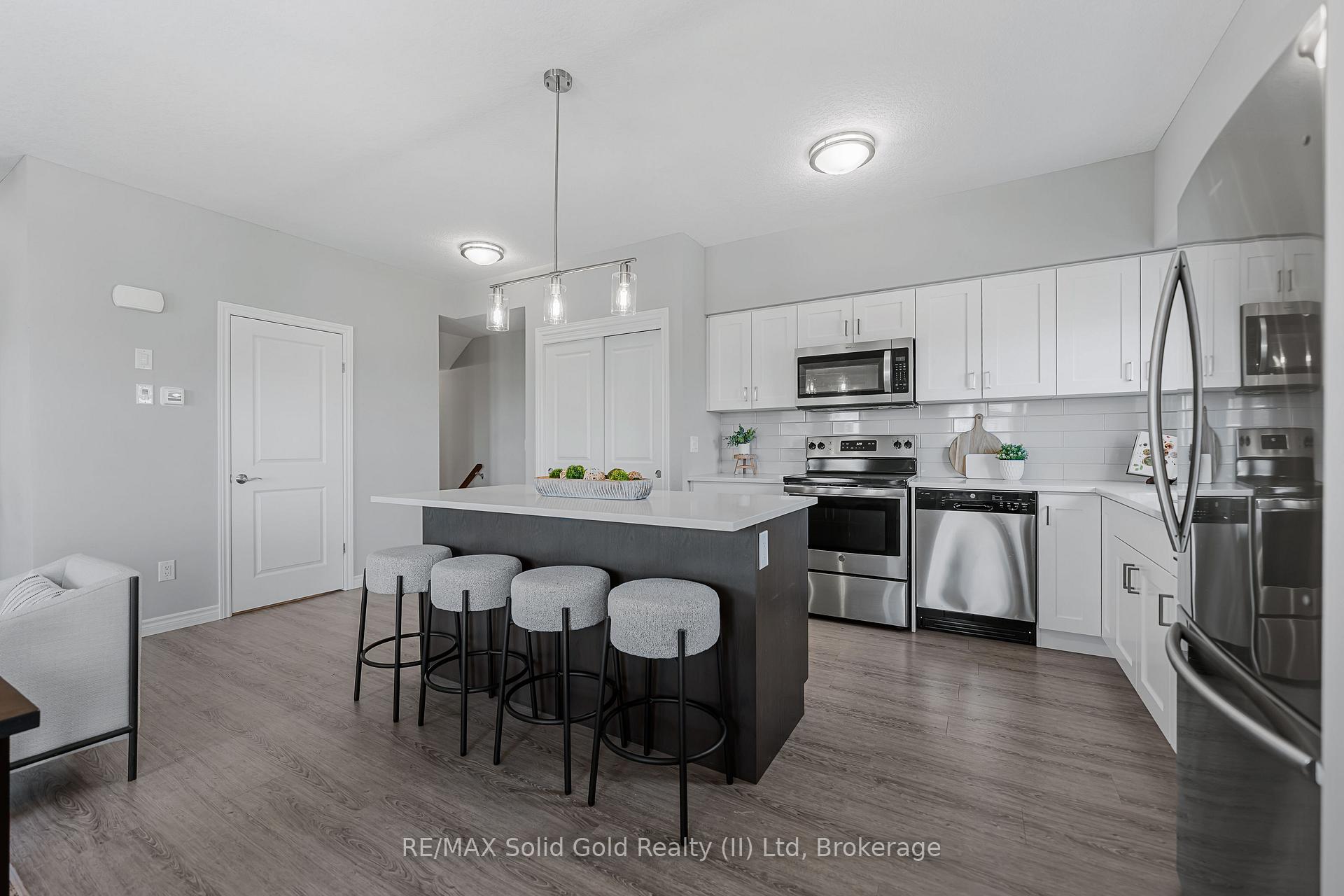 Photo 12 of Unit 20, 408 Guelph Avenue, Cambridge — HOMEH