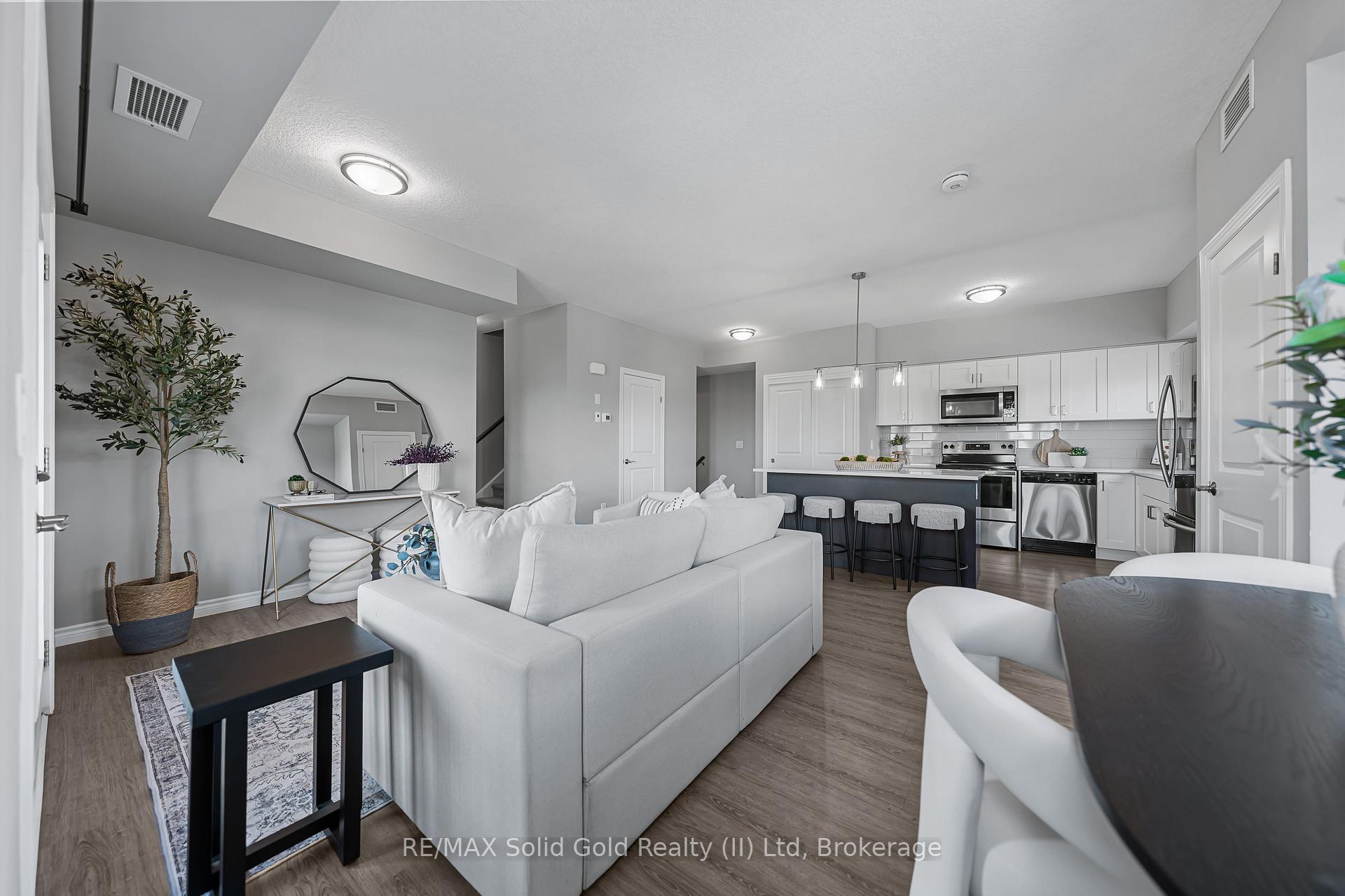 Photo 39 of Unit 20, 408 Guelph Avenue, Cambridge — HOMEH