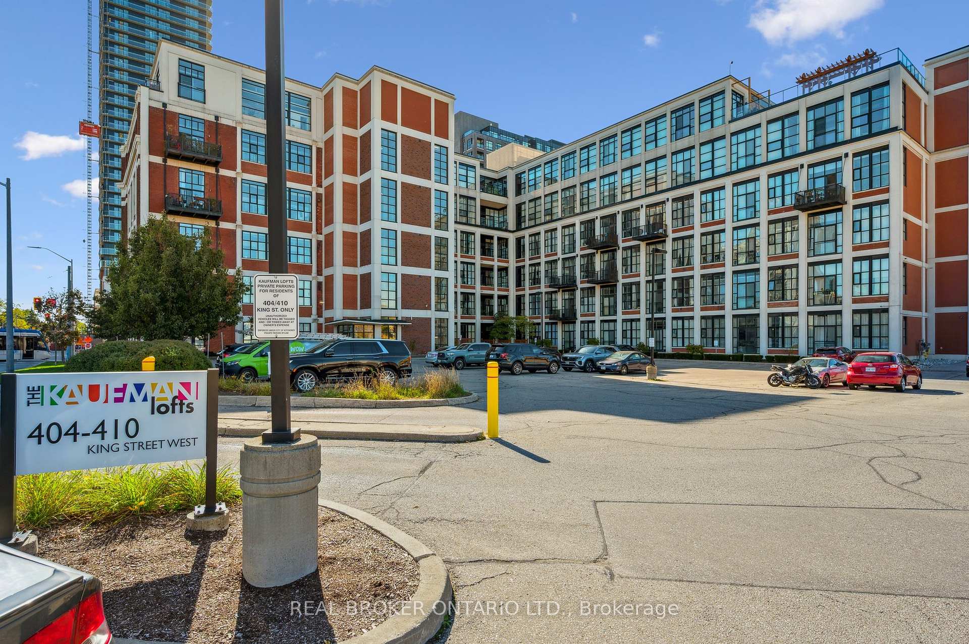 Photo 13 of Unit 128, 404 King Street W, Kitchener — HOMEH