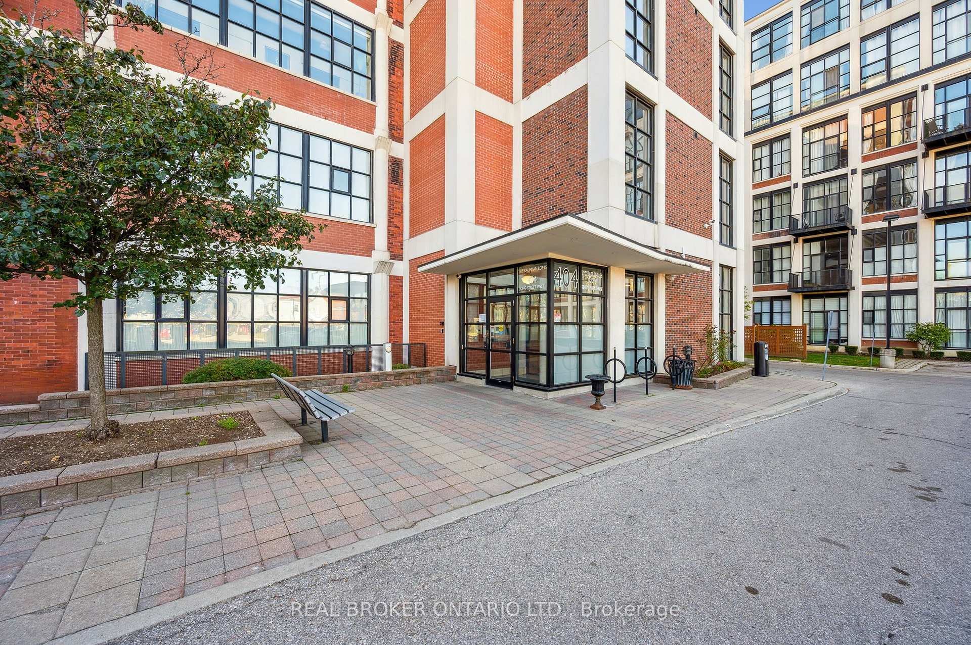 Photo 14 of Unit 128, 404 King Street W, Kitchener — HOMEH