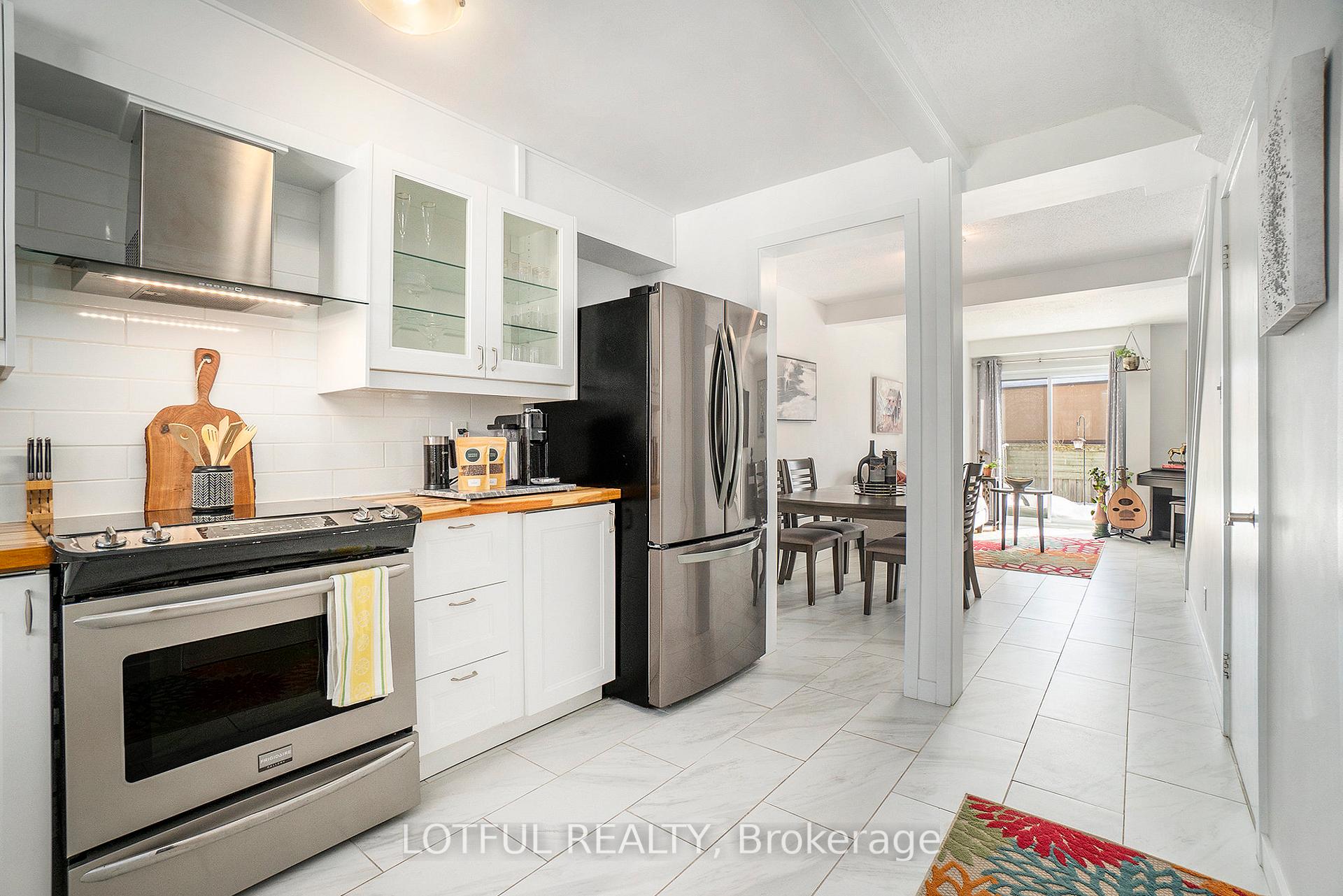 Photo 6 of 4020 Eady Court, Ottawa, Cyrville — HOMEH