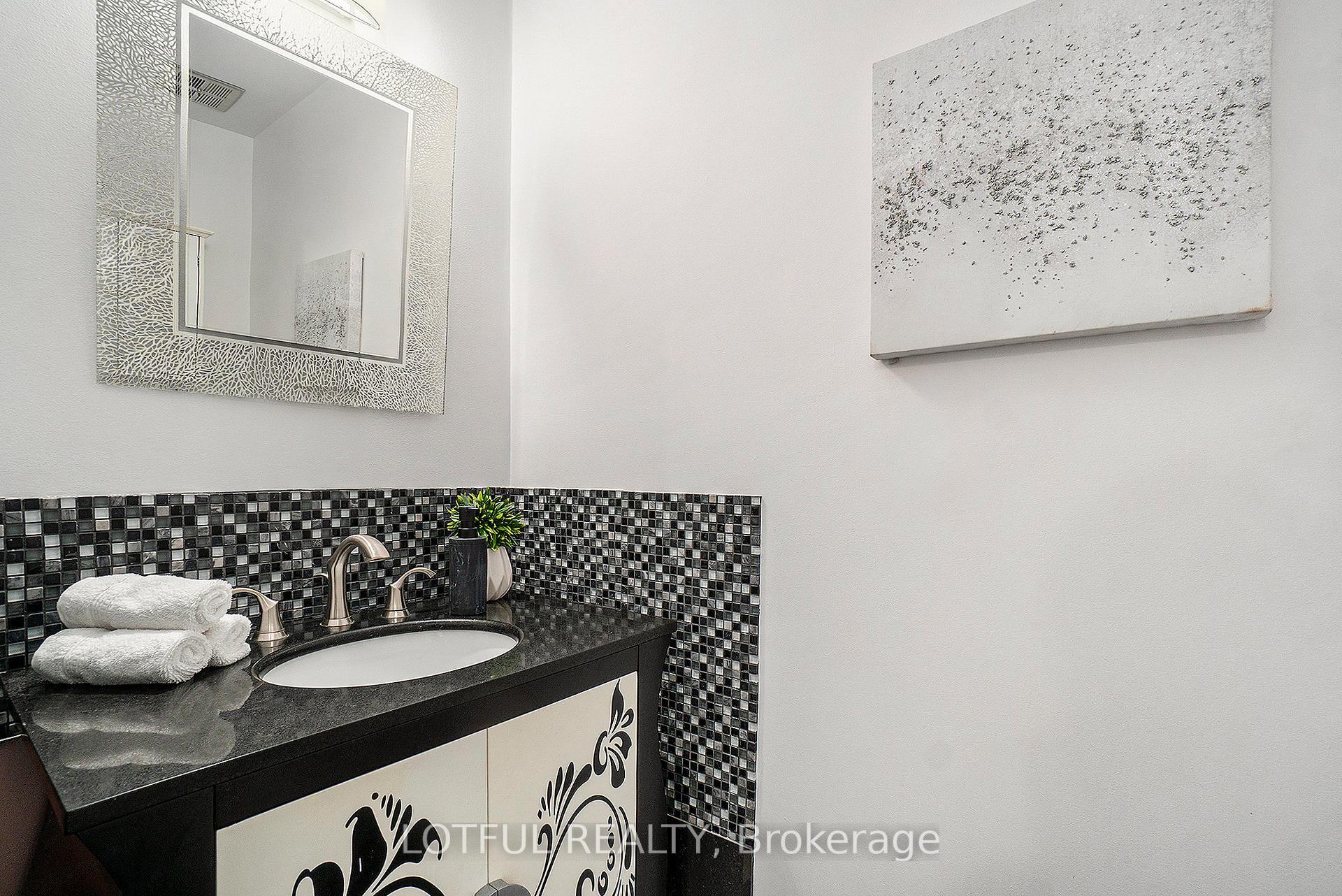 Photo 14 of 4020 Eady Court, Ottawa, Cyrville — HOMEH