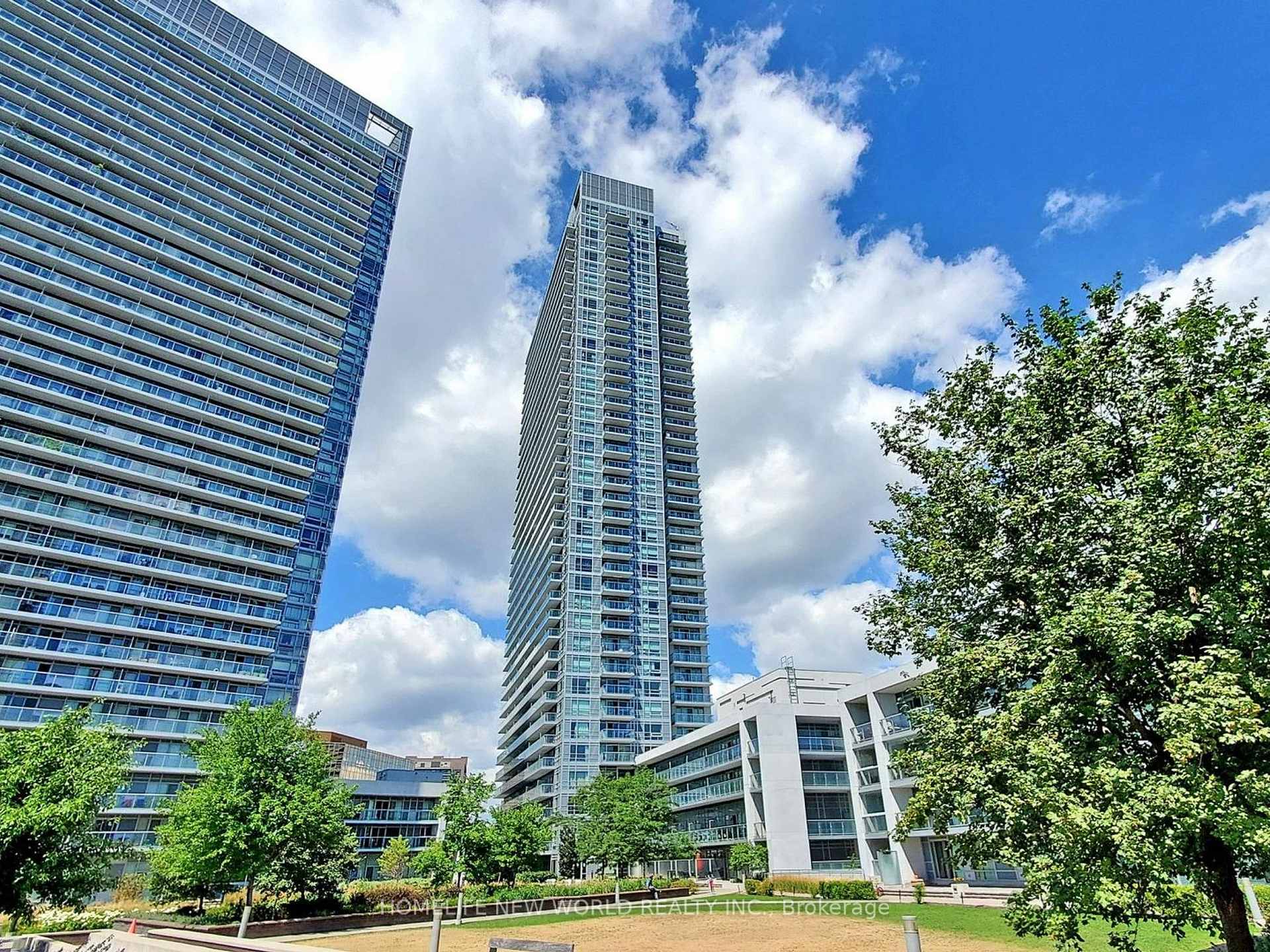 Front of Unit 507, 2015 Sheppard Avenue E