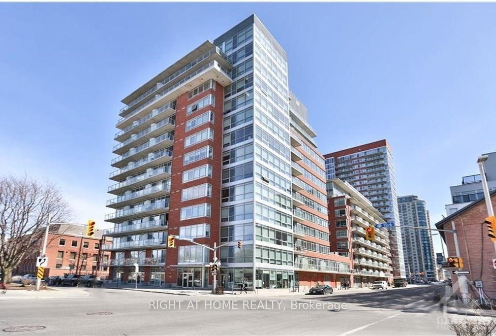 Front of Unit 206, 180 York Street