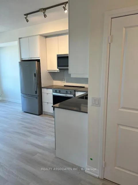 Photo 5 of Unit 1321, 3270 Sheppard Avenue E, Scarborough, Tam O'Shanter-Sullivan — HOMEH