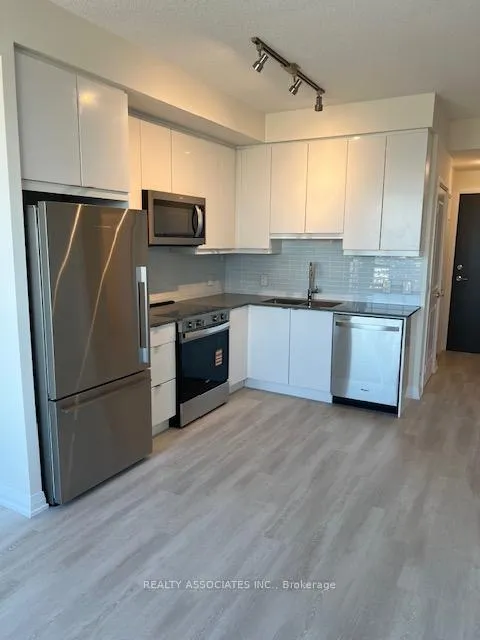 Photo 6 of Unit 1321, 3270 Sheppard Avenue E, Scarborough, Tam O'Shanter-Sullivan — HOMEH