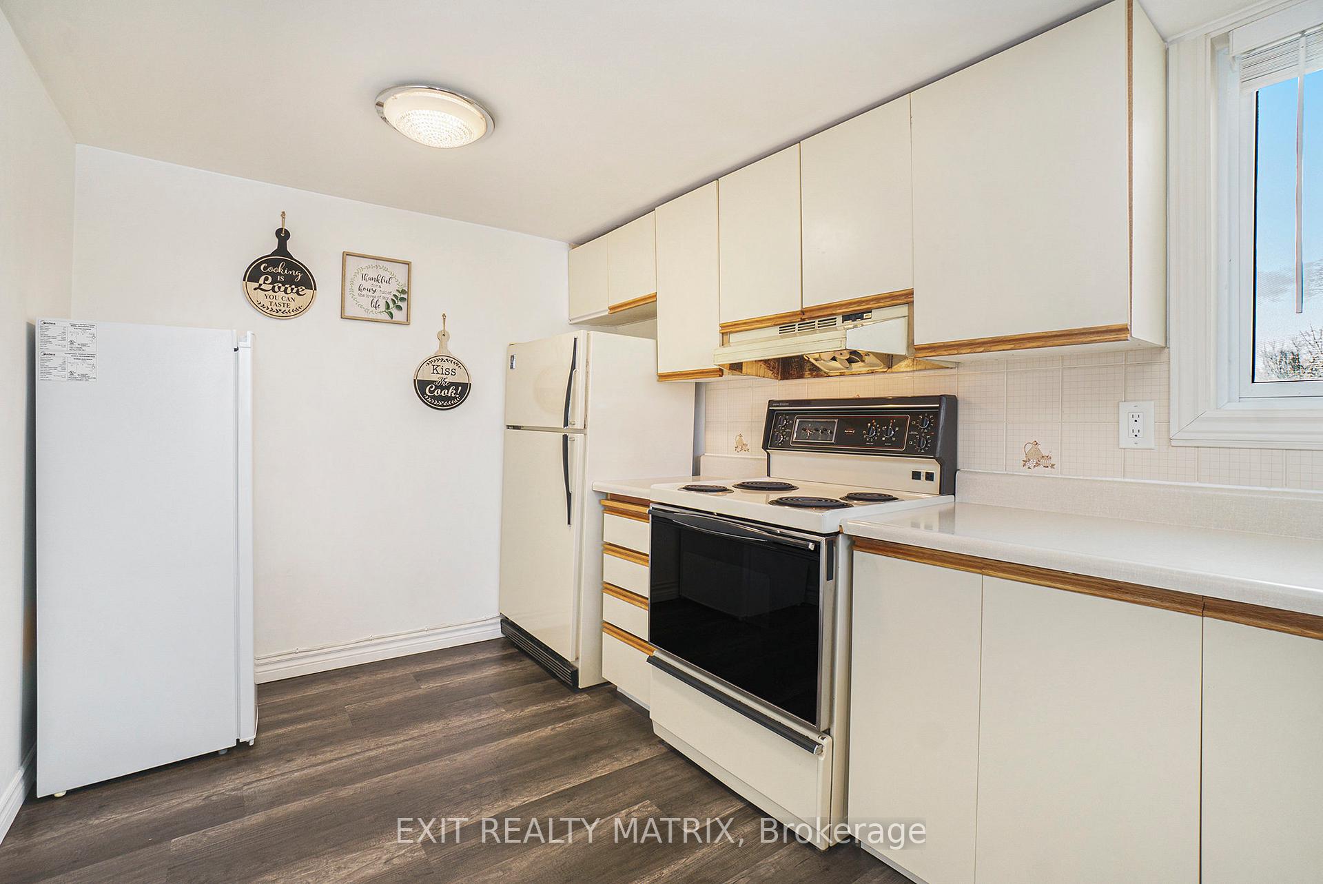 Photo 5 of Unit 105, 1589 St Bernard Street, Ottawa, Sawmill Creek/Timbermill — HOMEH