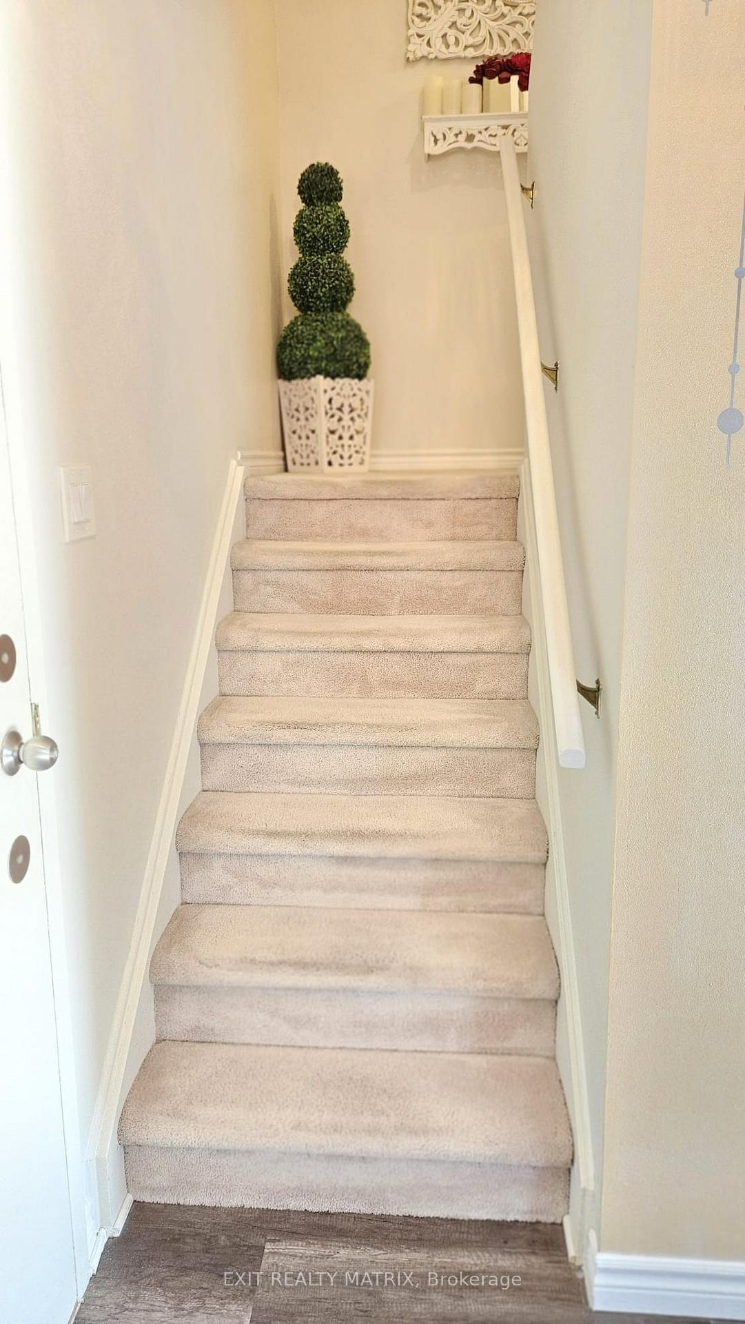 Photo 9 of Unit 105, 1589 St Bernard Street, Ottawa, Sawmill Creek/Timbermill — HOMEH