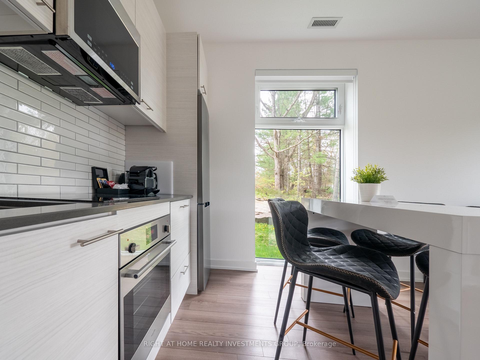 Photo 6 of Unit 114, 120 Carrick Trail, Gravenhurst, Muskoka (S) — HOMEH