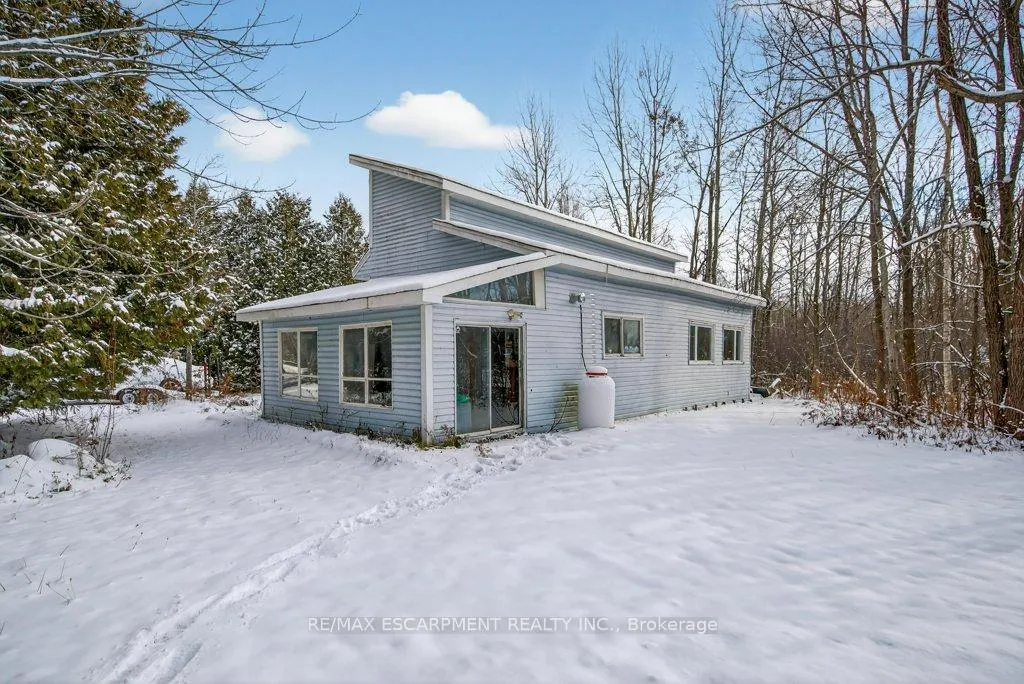 Photo 16 of 7460 5th Line, Essa, Rural Essa — HOMEH