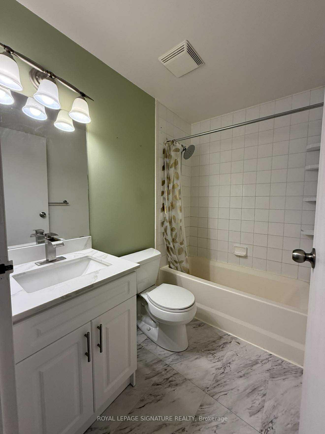 Photo 13 of Unit 1214, 35 Green Valley Drive, Kitchener — HOMEH