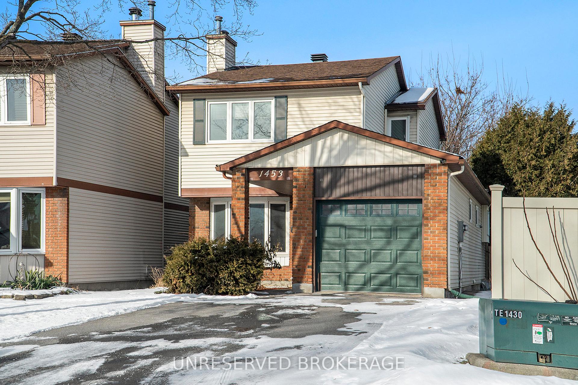Photo 1 of 1453 Eastcliffe Way, Ottawa, Pineview — HOMEH