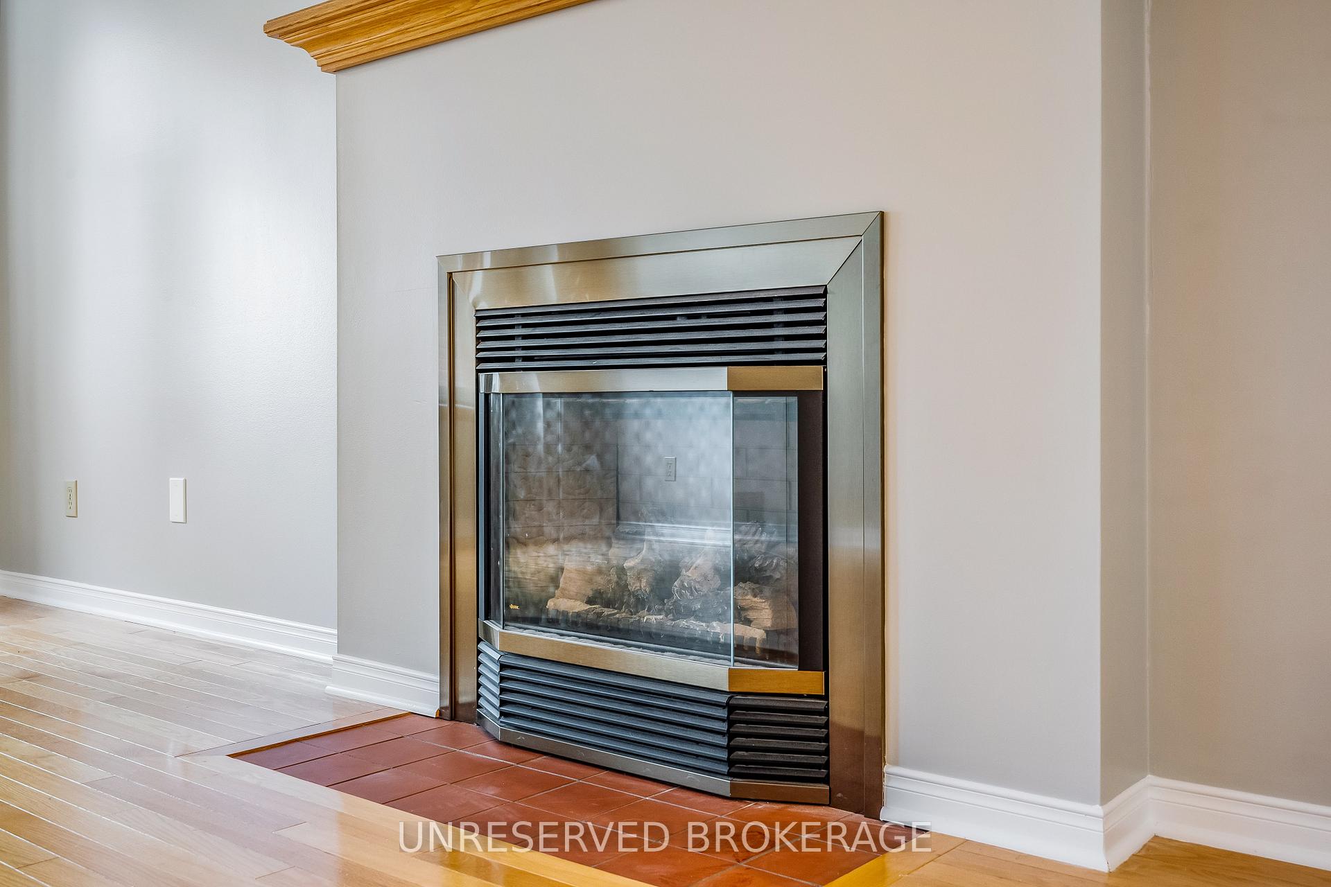 Photo 7 of 1453 Eastcliffe Way, Ottawa, Pineview — HOMEH